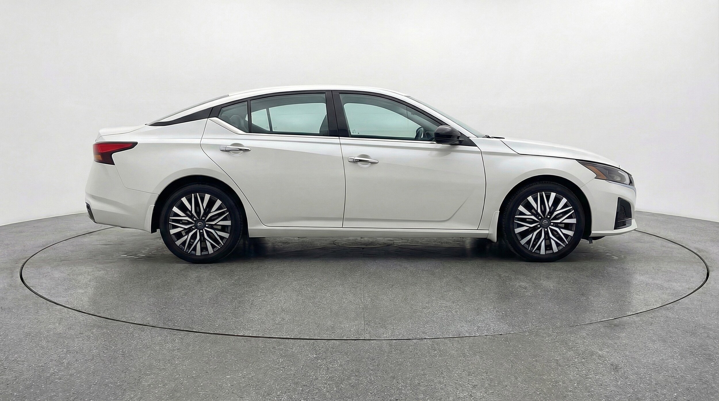 Thumbnail: 2025 Nissan Altima - 11