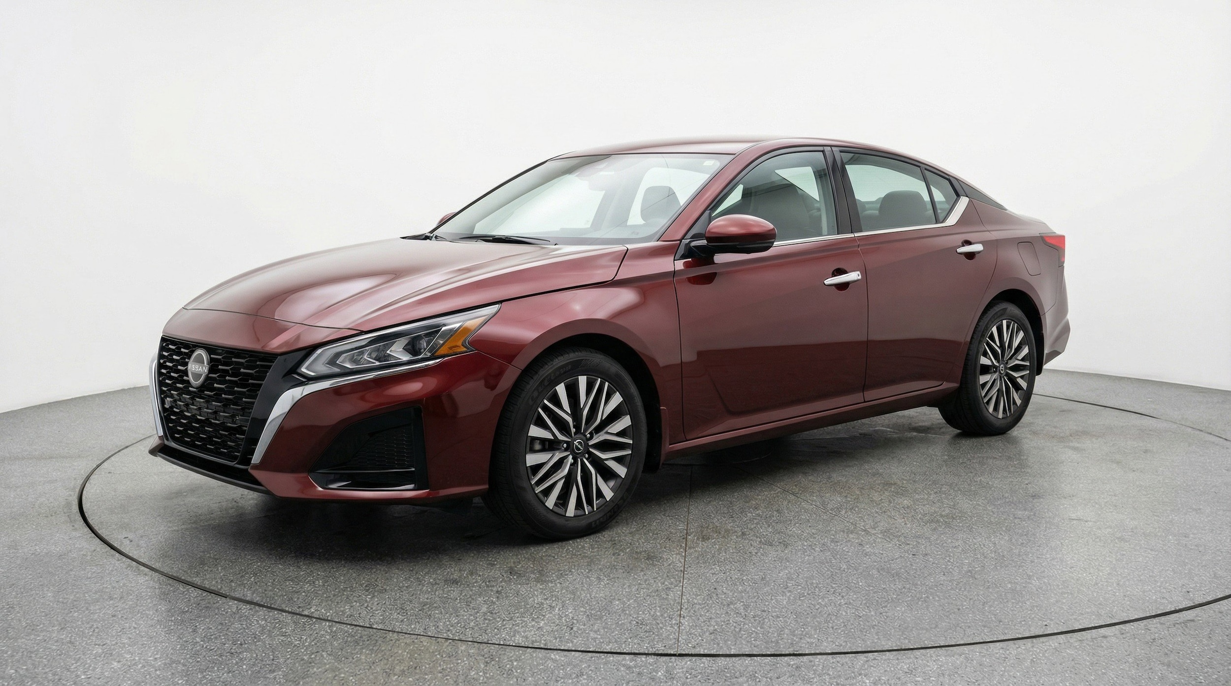 Thumbnail: 2025 Nissan Altima - 3