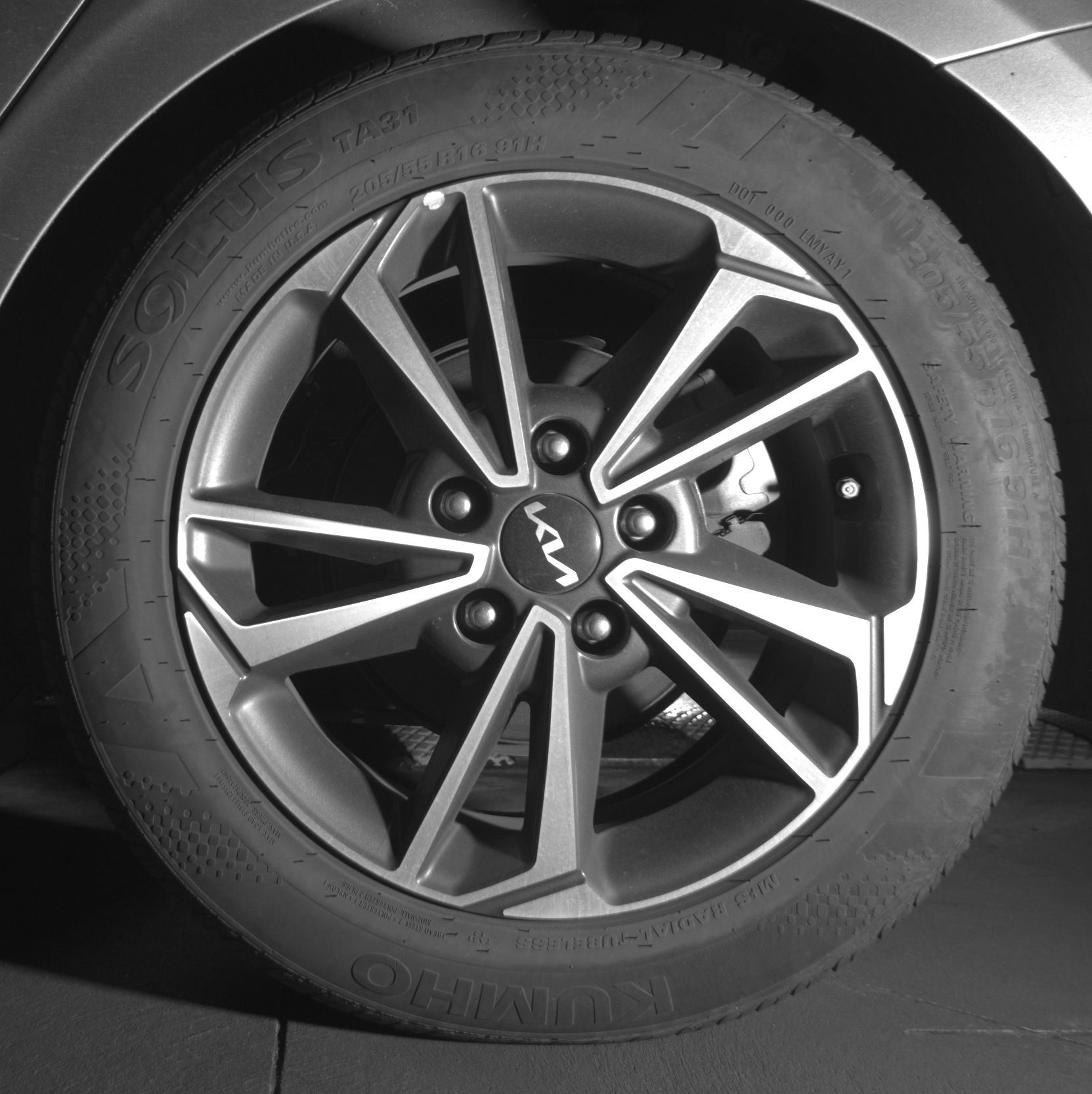 Thumbnail: 2024 Kia Forte - 16
