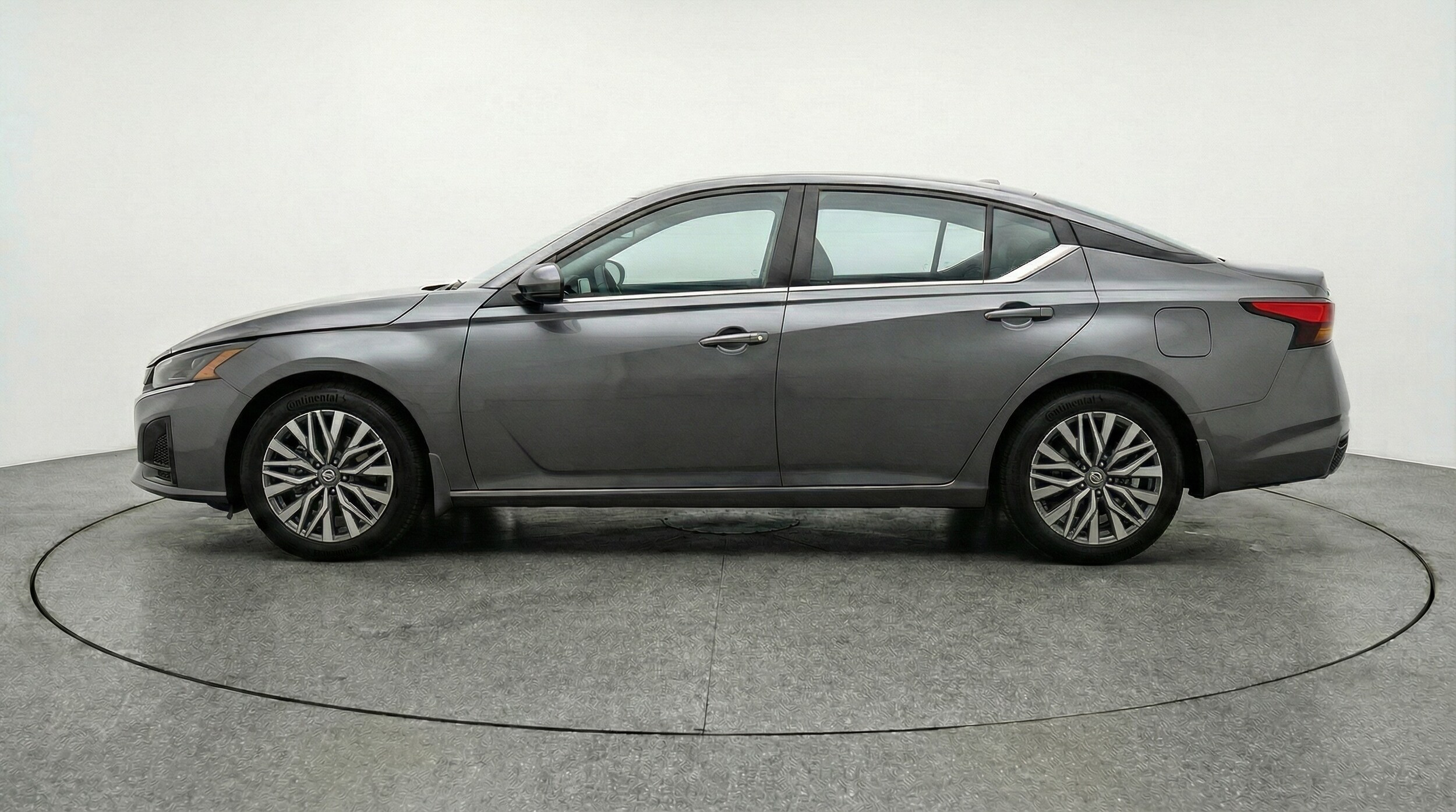 Thumbnail: 2025 Nissan Altima - 4