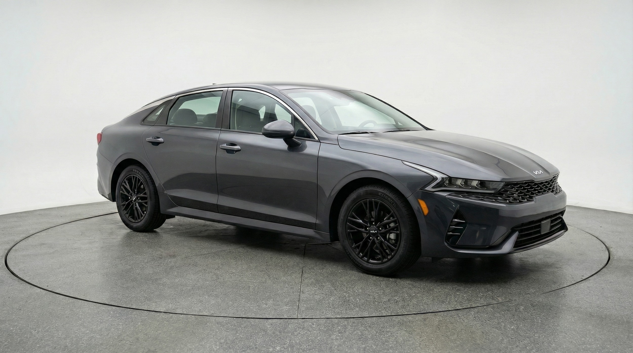 Thumbnail: 2025 Kia K5 - 1