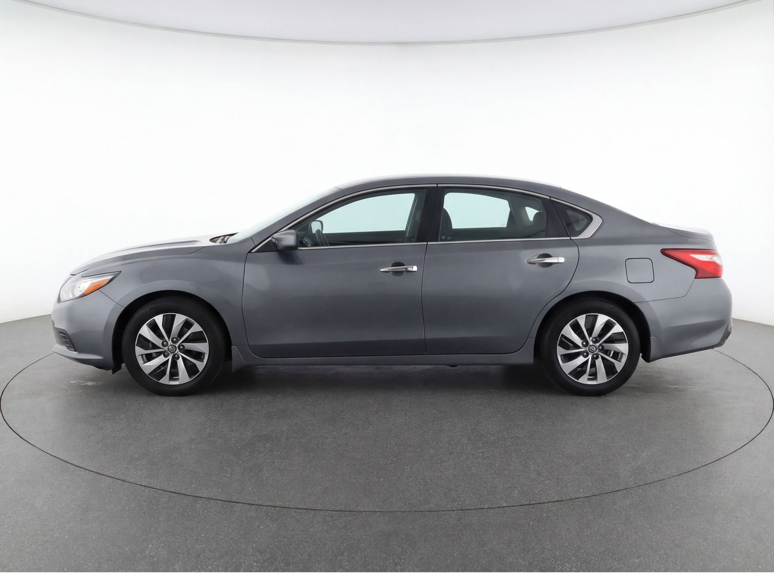 Thumbnail: 2023 Nissan Altima - 5