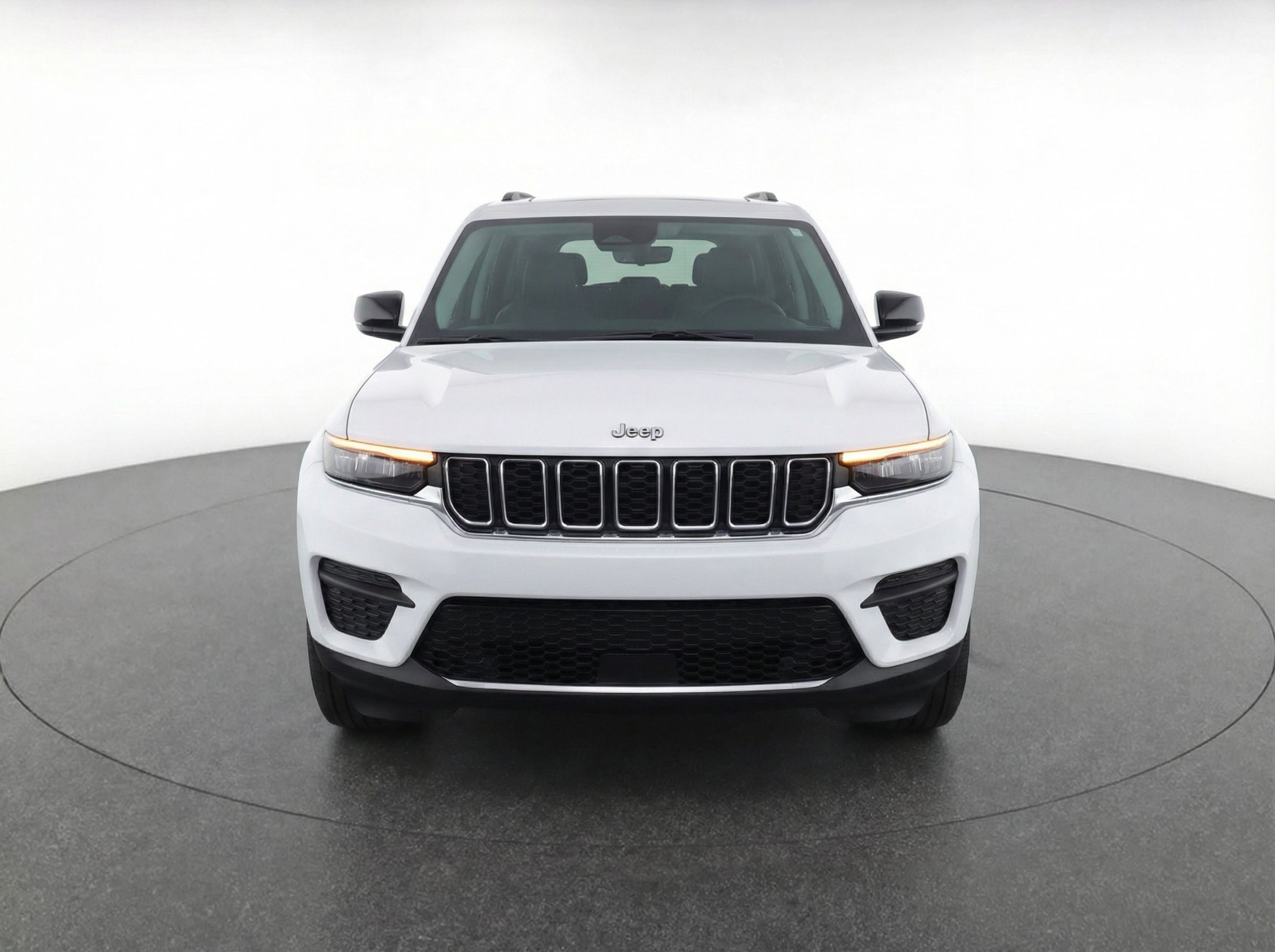 Thumbnail: 2023 Jeep Grand Cherokee - 2