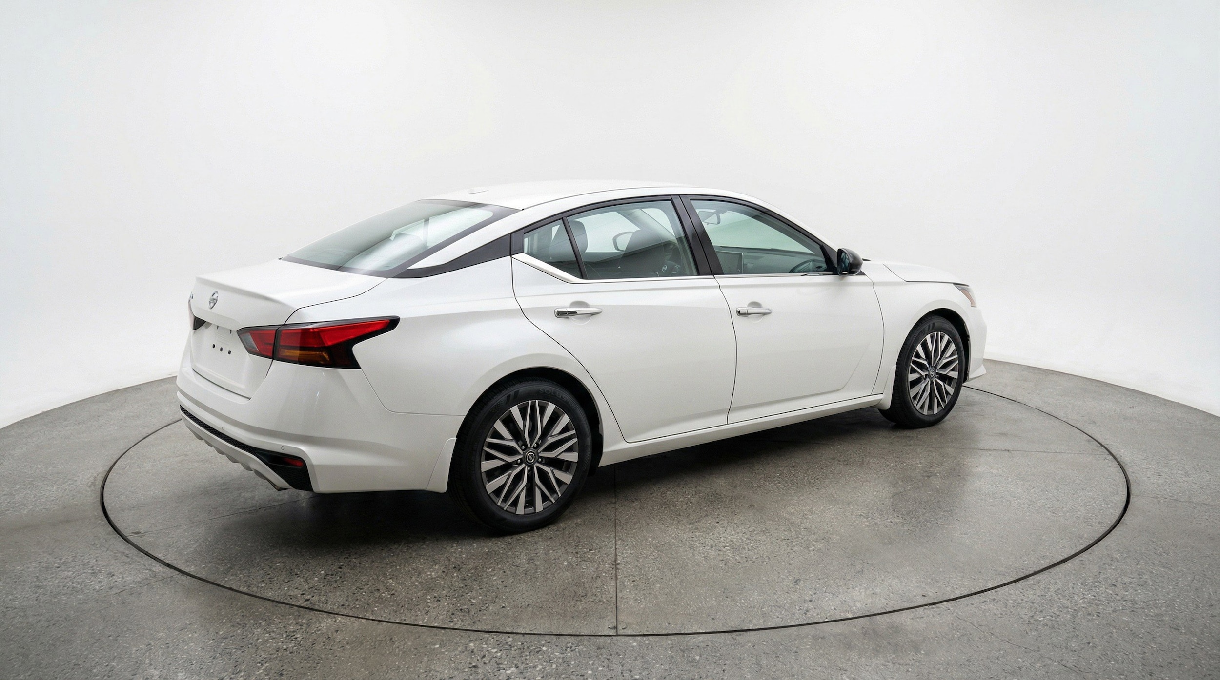 Thumbnail: 2025 Nissan Altima - 9