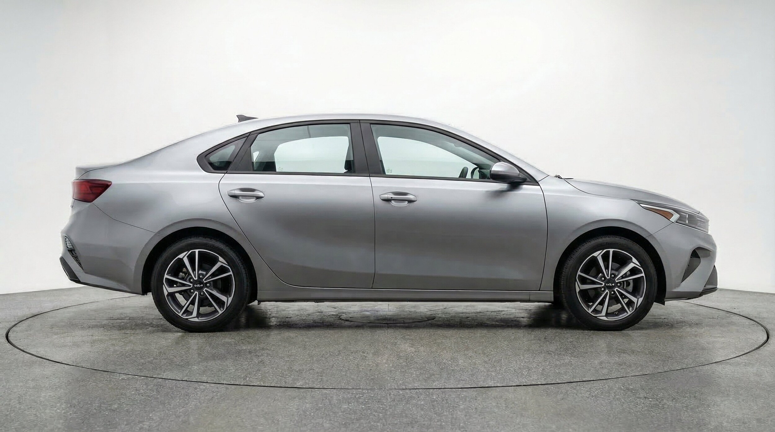 Thumbnail: 2024 Kia Forte - 11