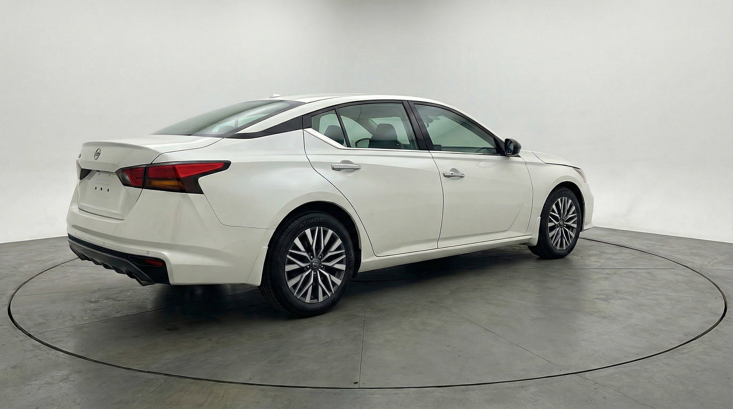 Thumbnail: 2025 Nissan Altima - 9