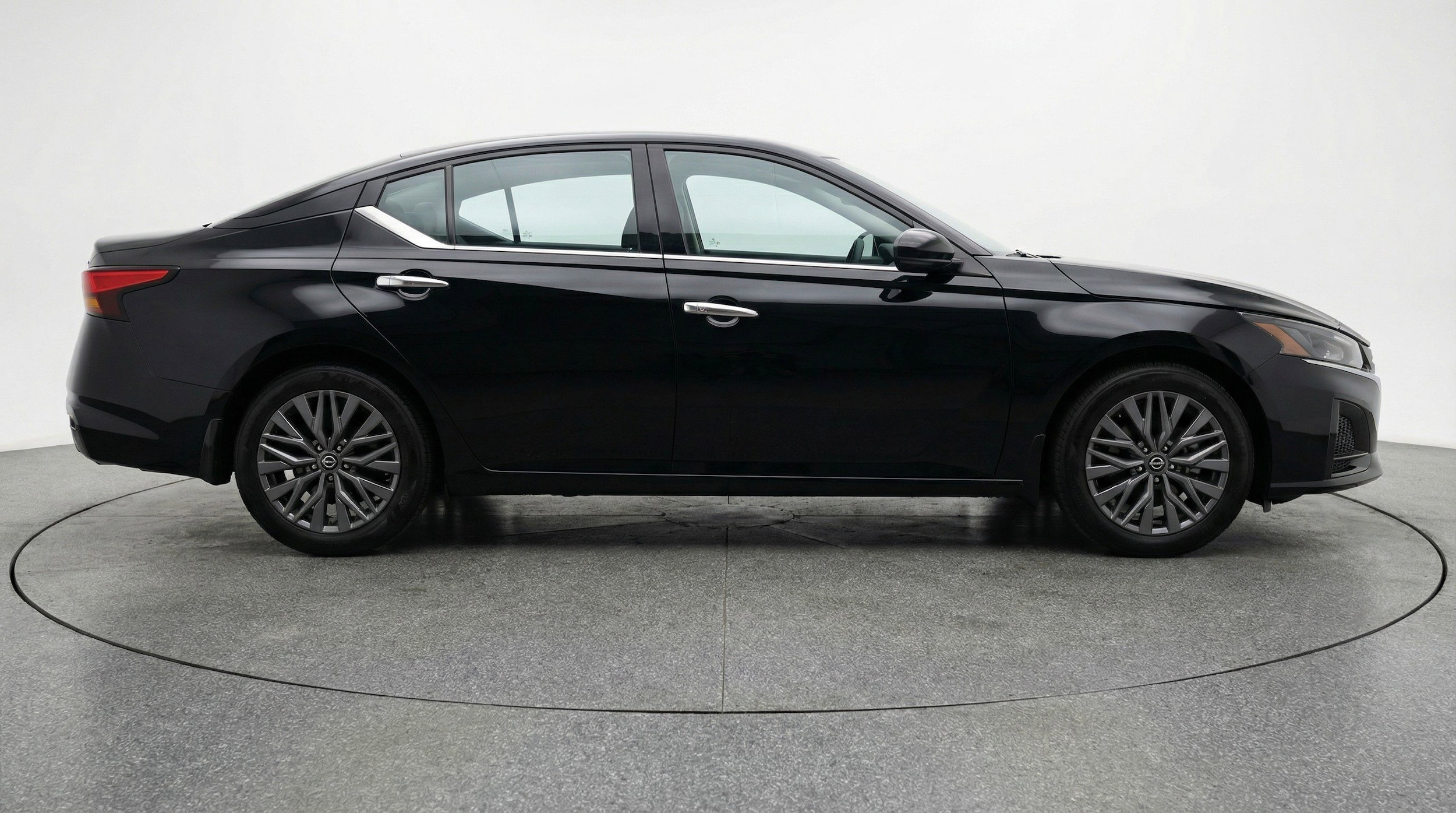 Thumbnail: 2025 Nissan Altima - 11