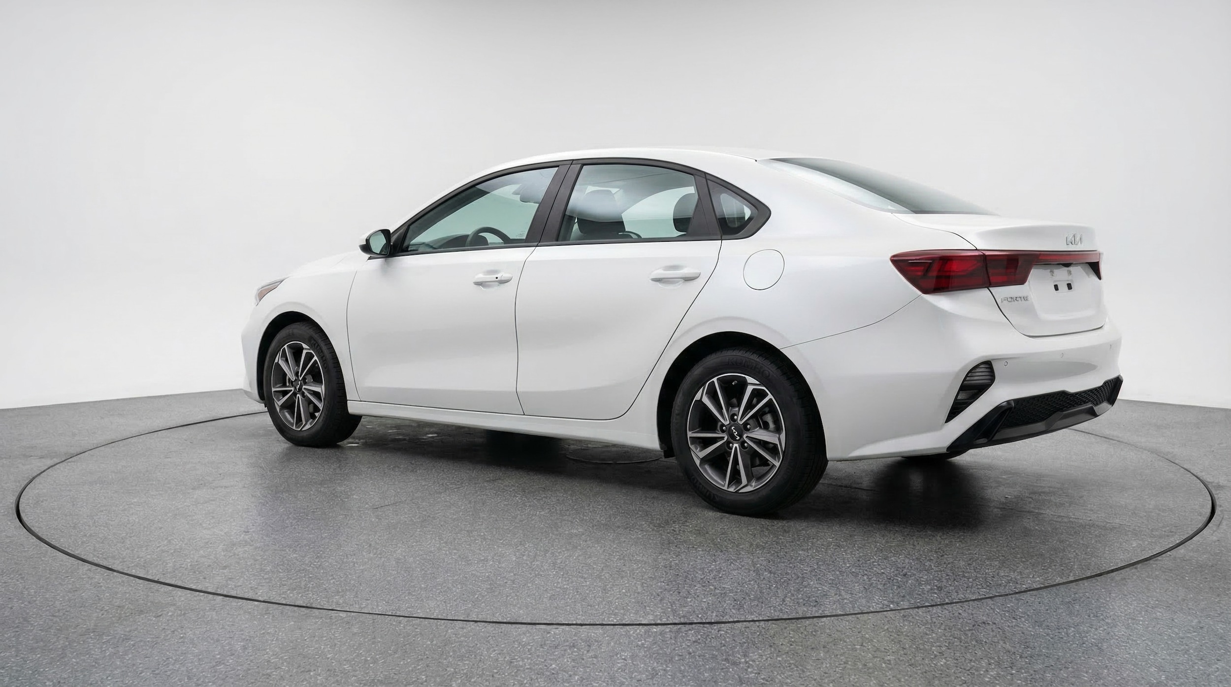 Thumbnail: 2024 Kia Forte - 5