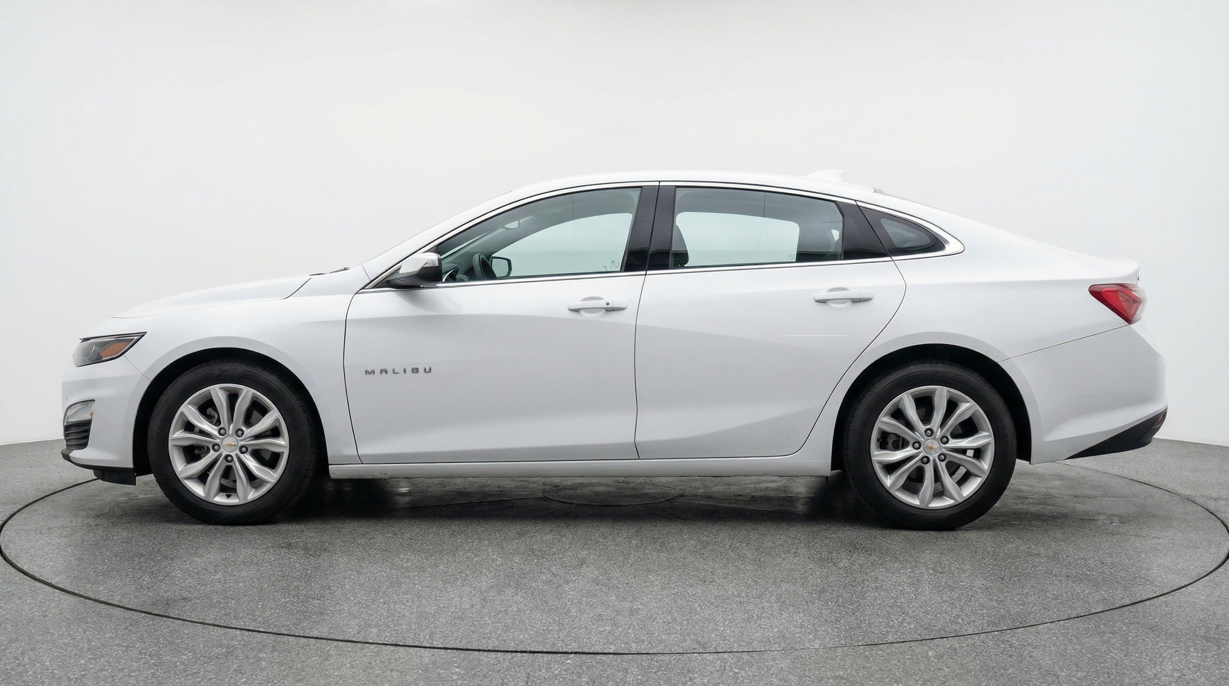 Thumbnail: 2024 Chevrolet Malibu - 5