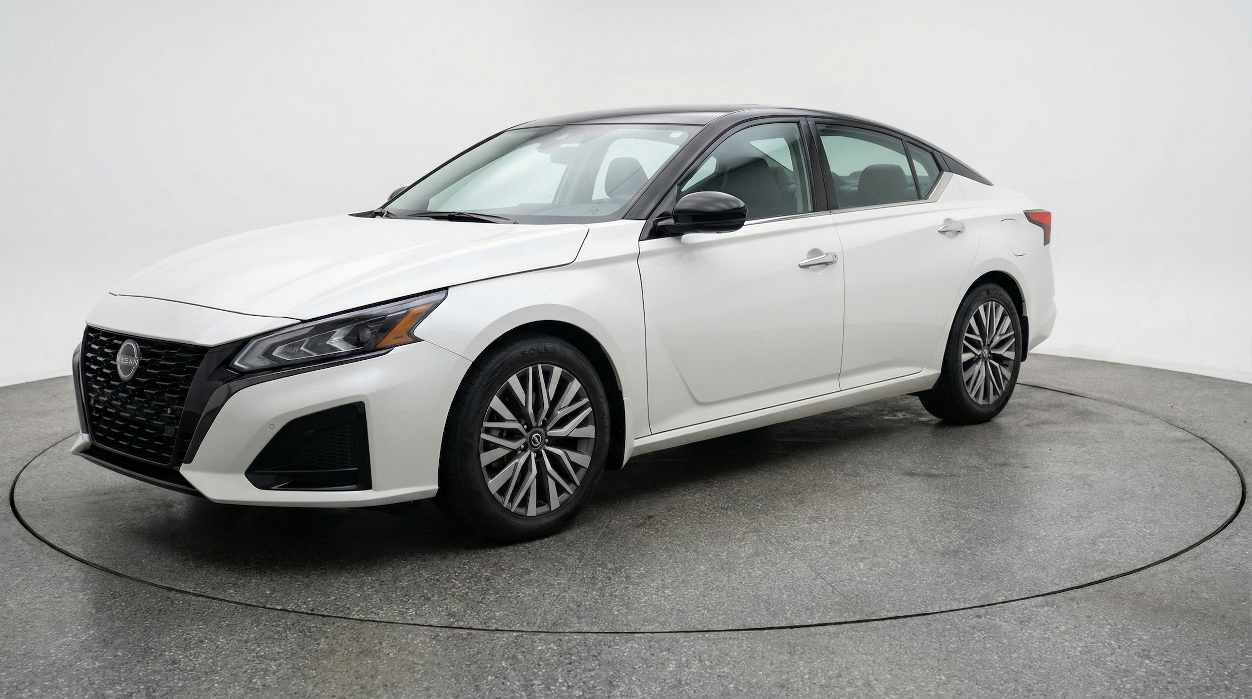 Thumbnail: 2025 Nissan Altima - 3