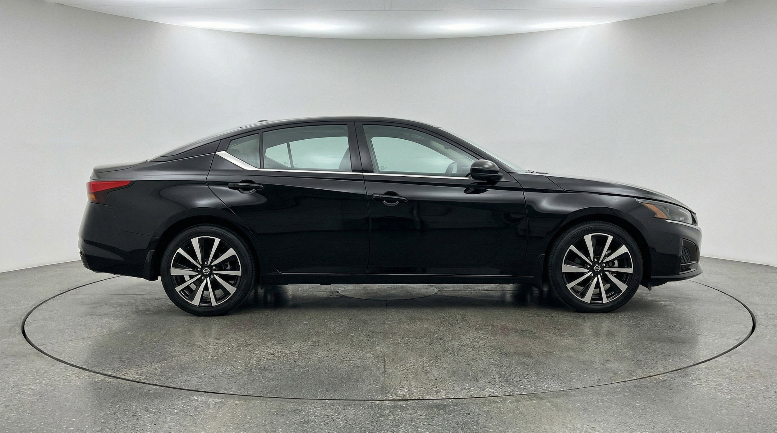 Thumbnail: 2025 Nissan Altima - 11
