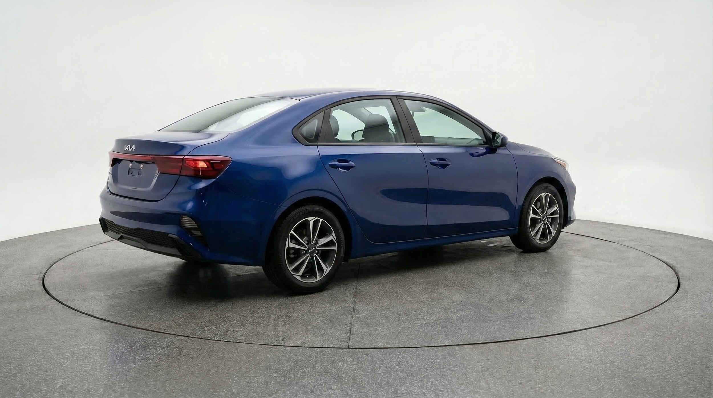 Thumbnail: 2024 Kia Forte - 7