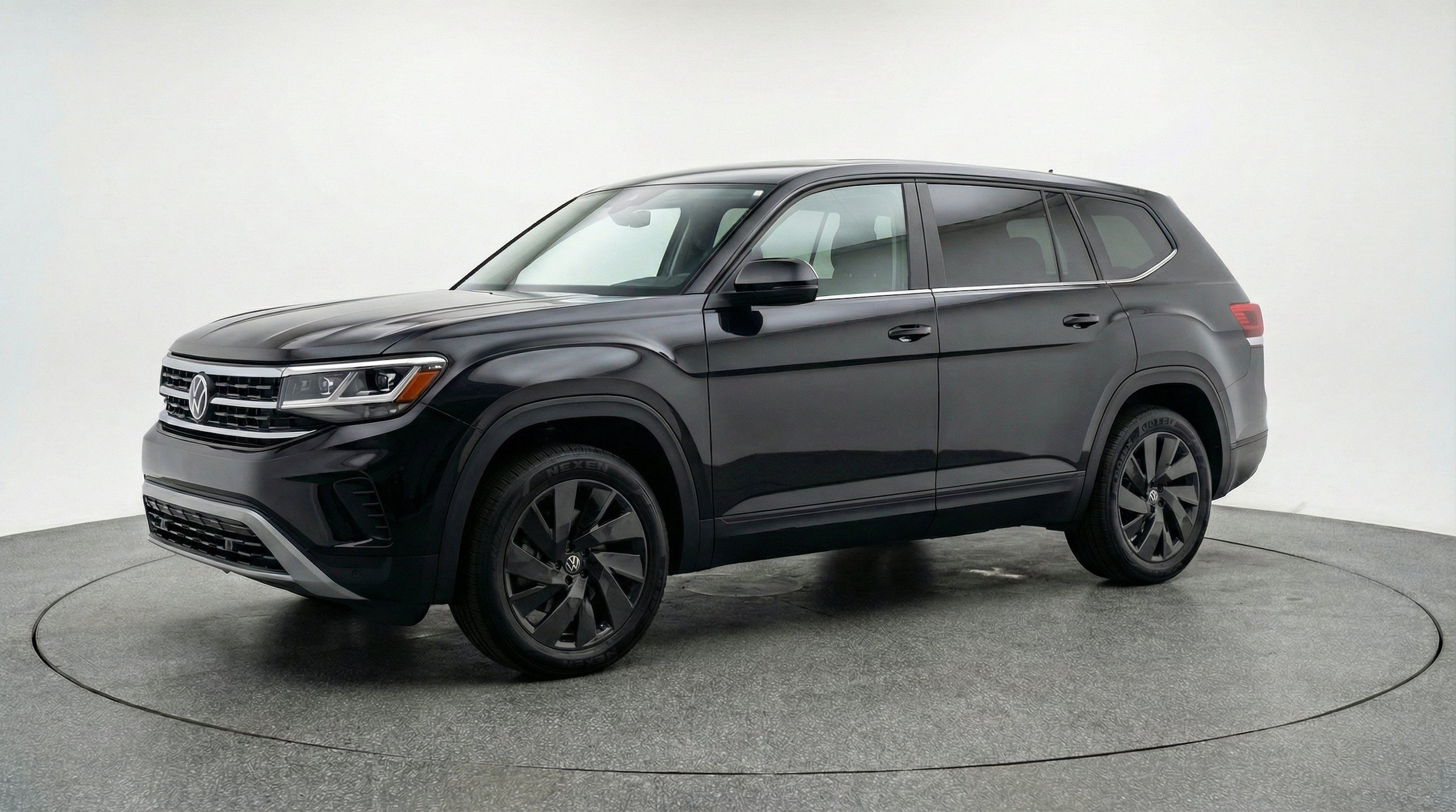 Thumbnail: 2026 Volkswagen Atlas - 3