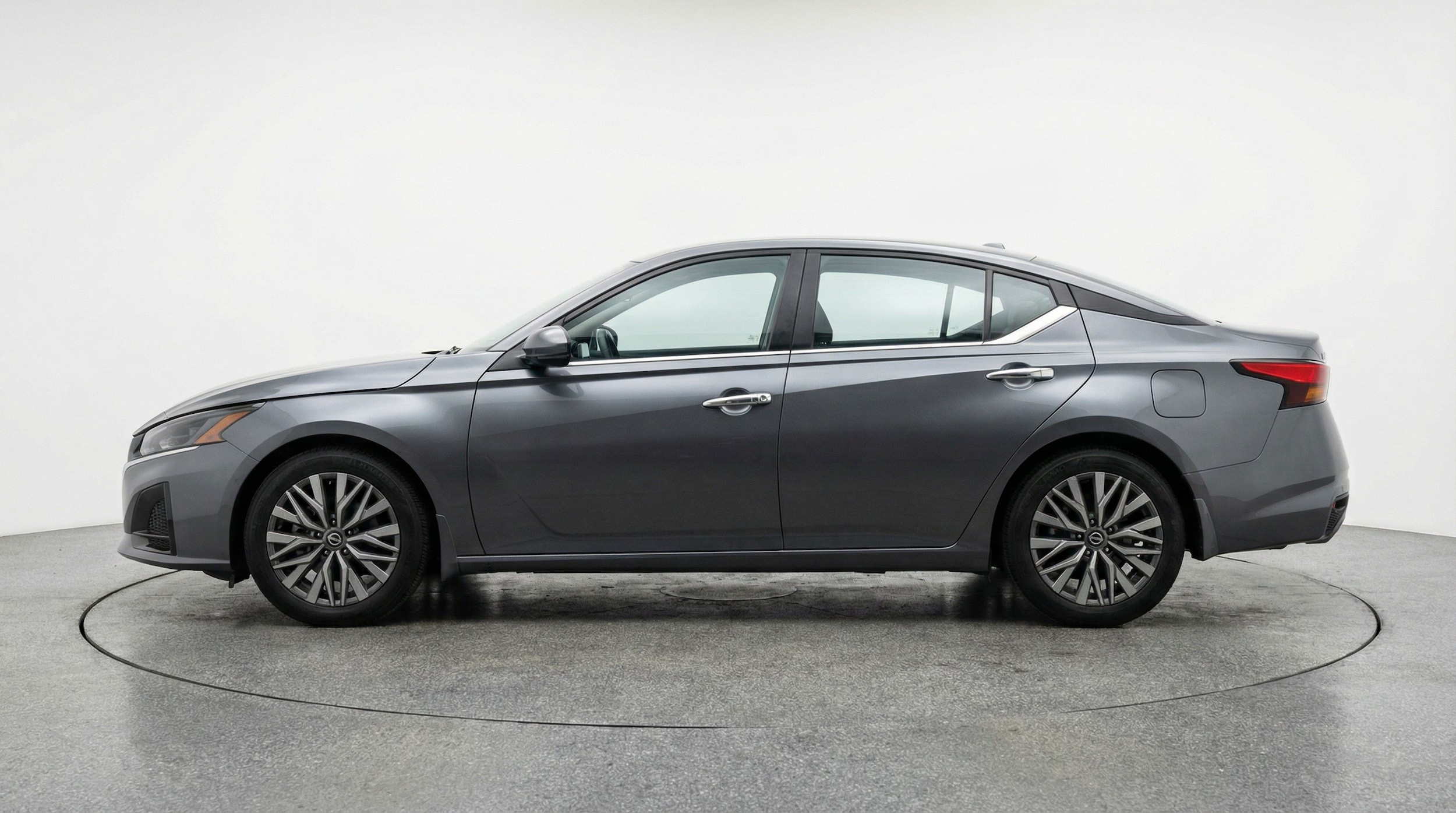 Thumbnail: 2025 Nissan Altima - 4