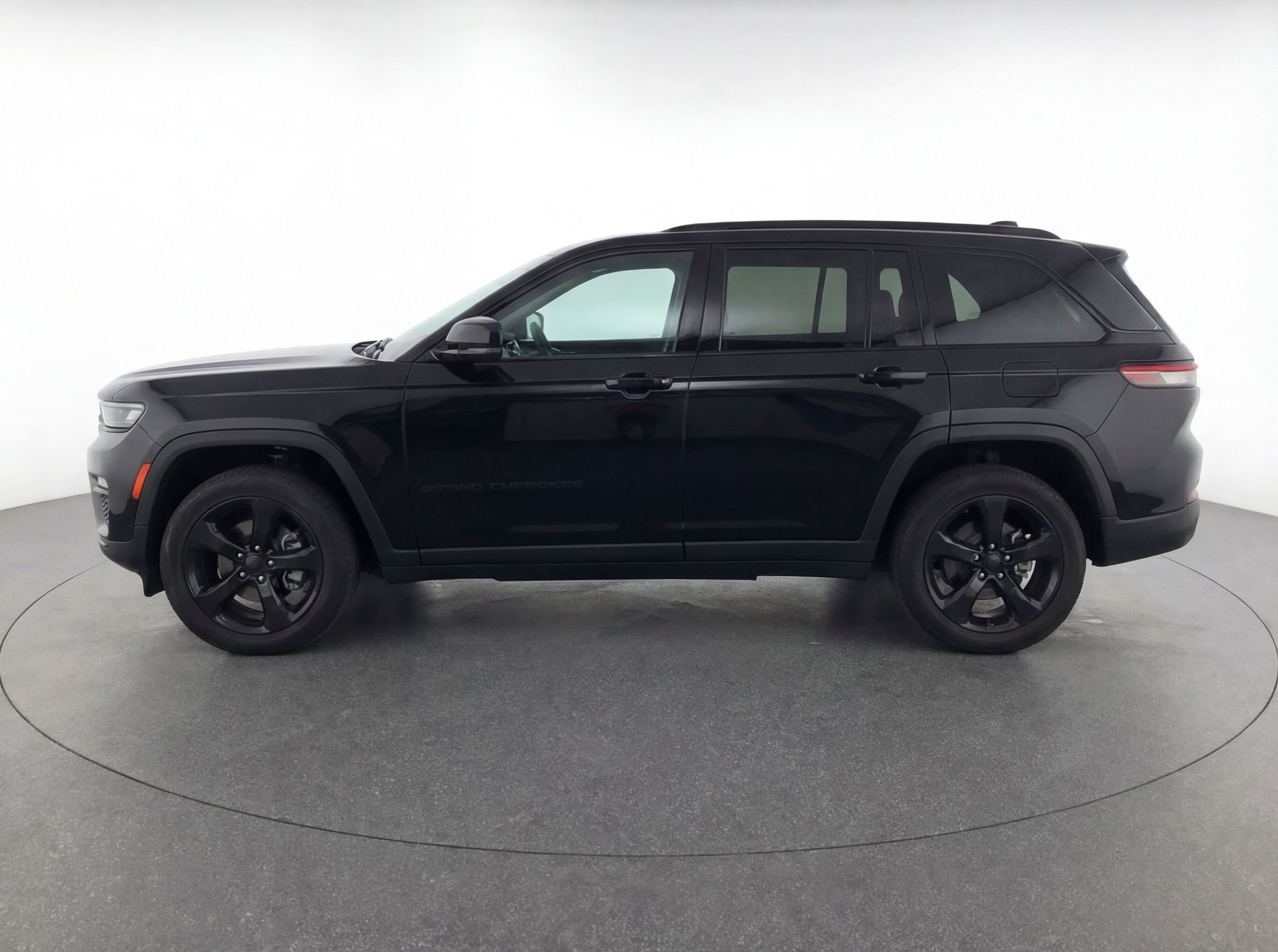 Thumbnail: 2023 Jeep Grand Cherokee - 4
