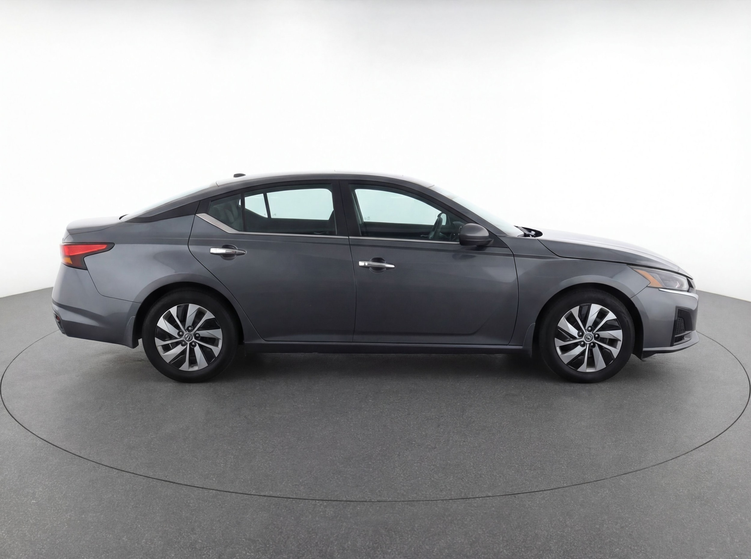 Thumbnail: 2023 Nissan Altima - 8