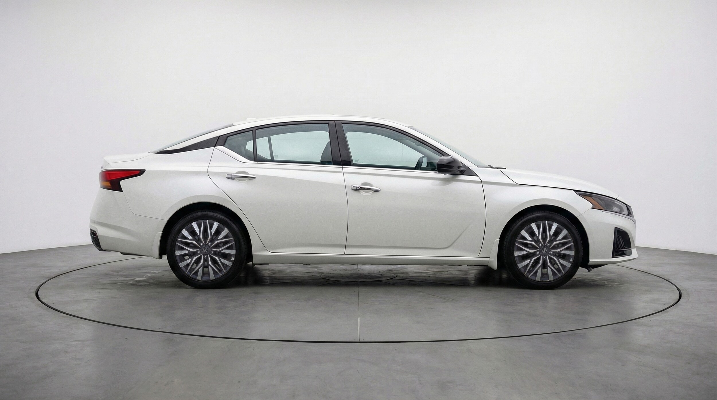 Thumbnail: 2025 Nissan Altima - 8