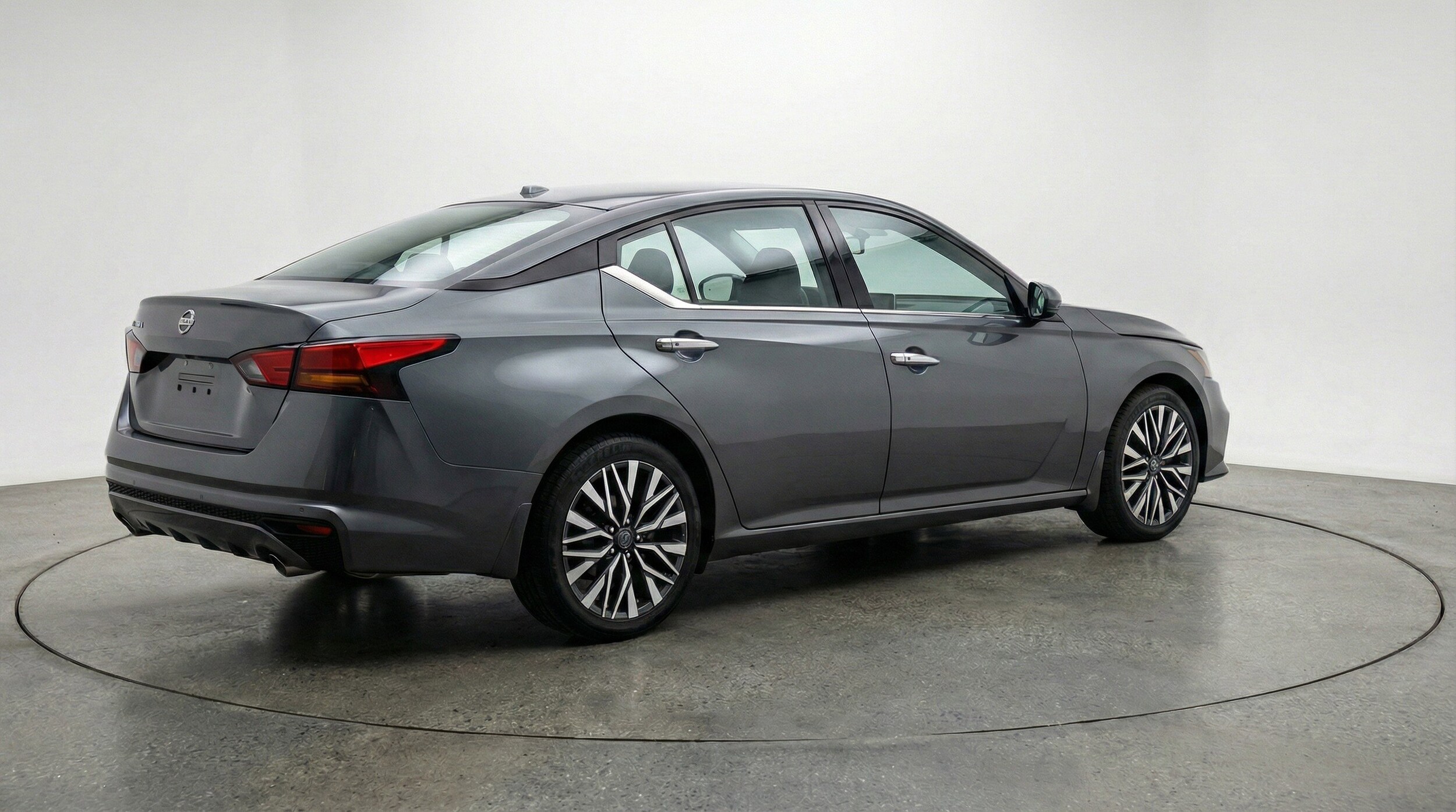 Thumbnail: 2025 Nissan Altima - 9