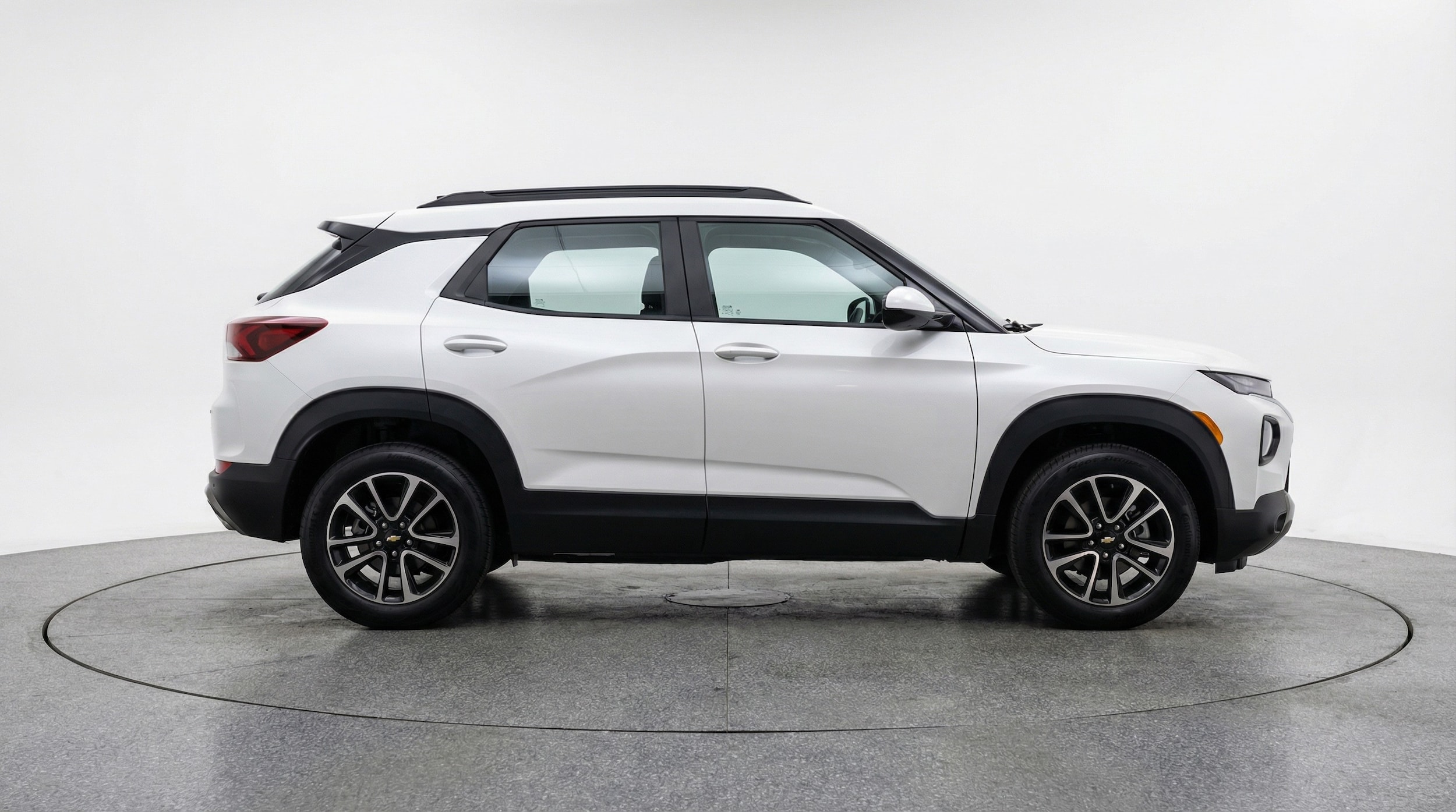 Thumbnail: 2025 Chevrolet TrailBlazer - 8