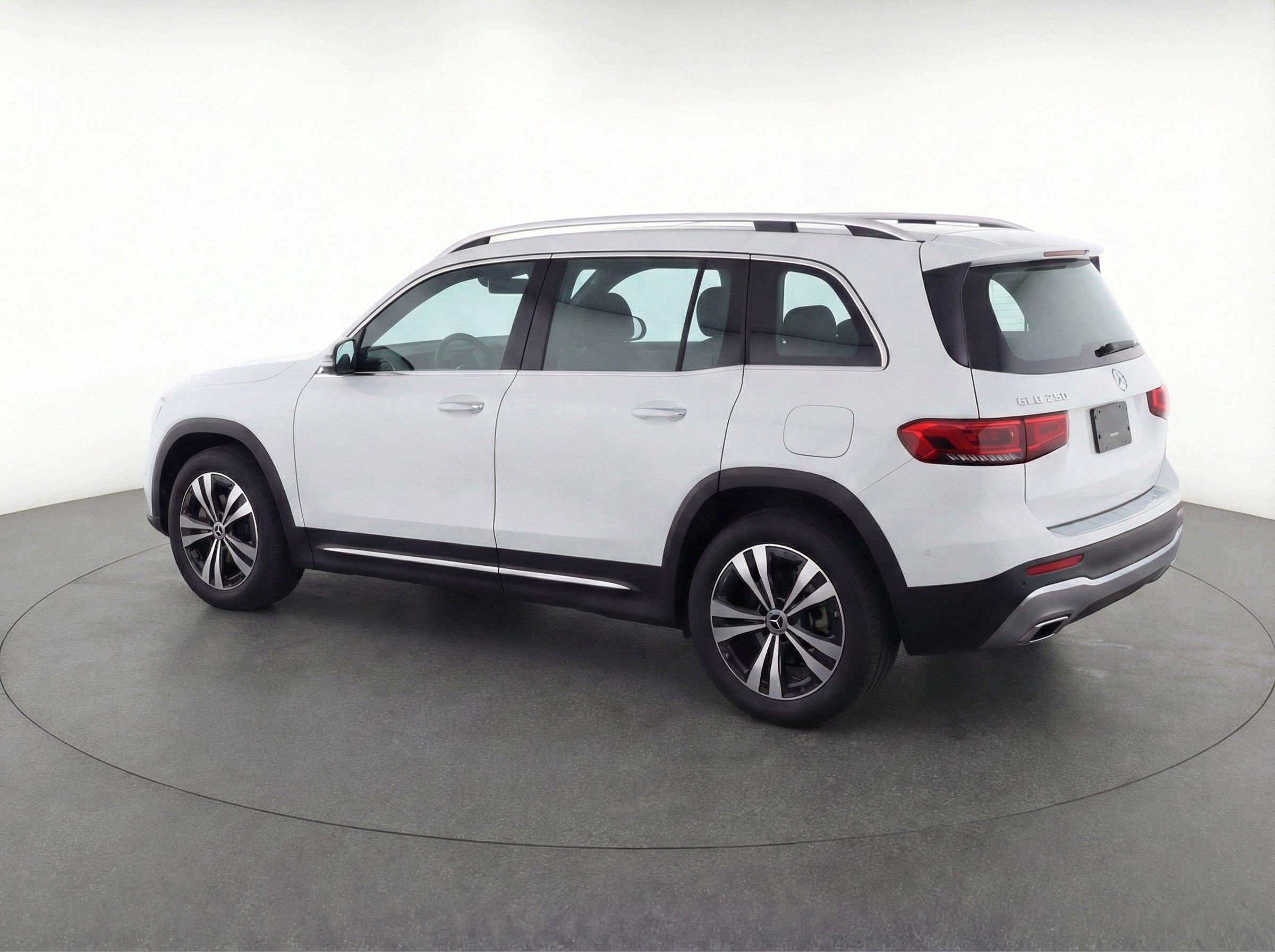 Thumbnail: 2024 Mercedes-Benz GLB - 6
