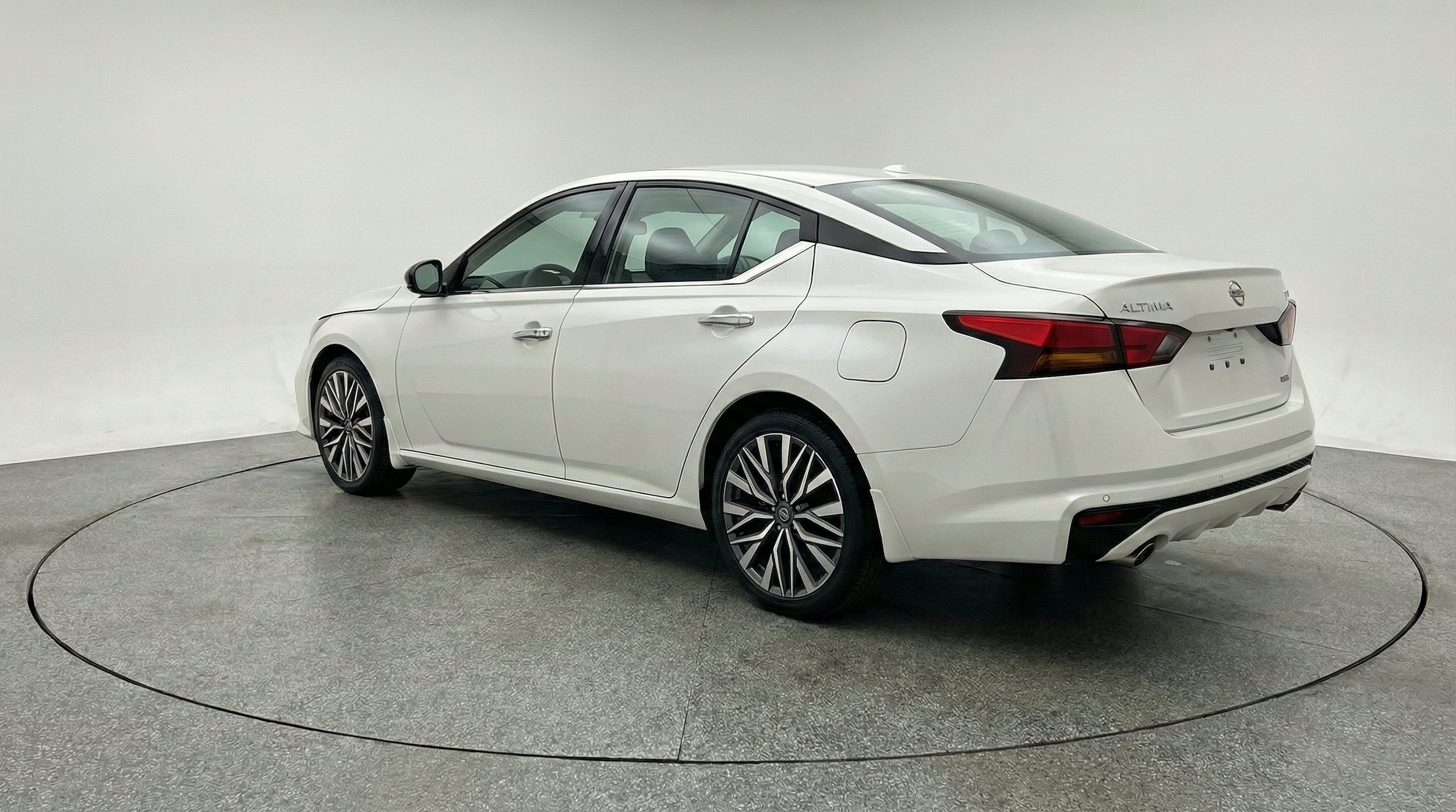 Thumbnail: 2025 Nissan Altima - 6