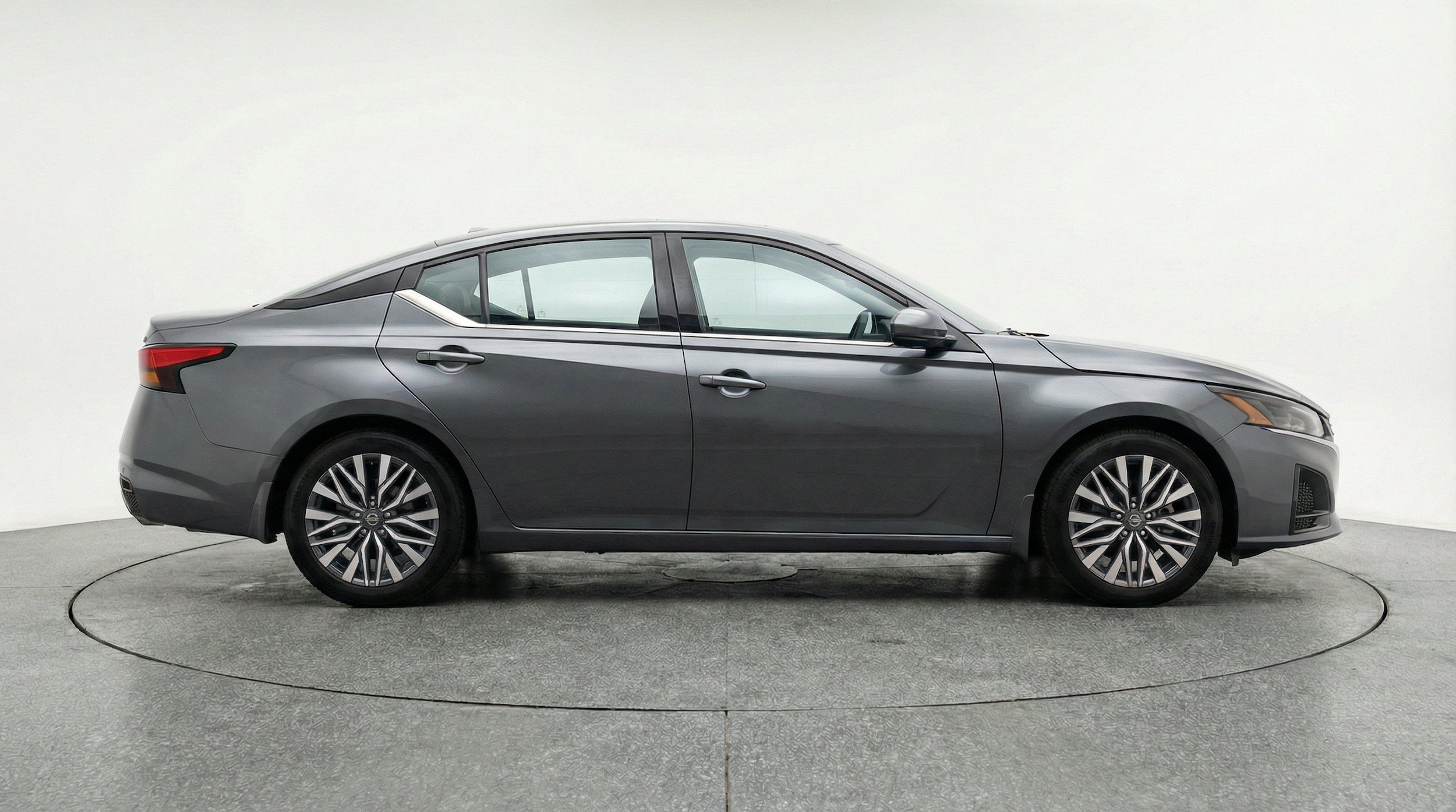Thumbnail: 2025 Nissan Altima - 10