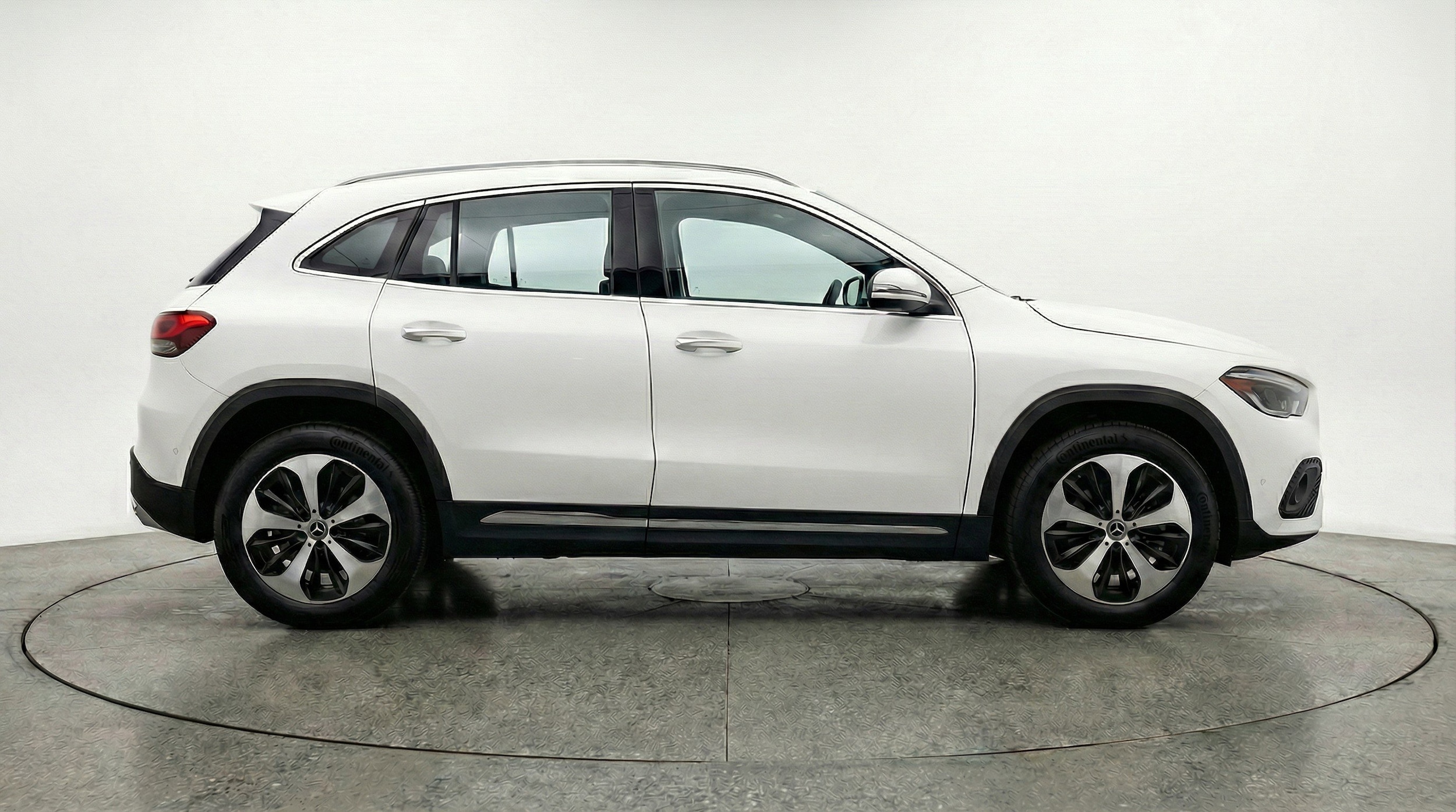 Thumbnail: 2025 Mercedes-Benz GLA - 11