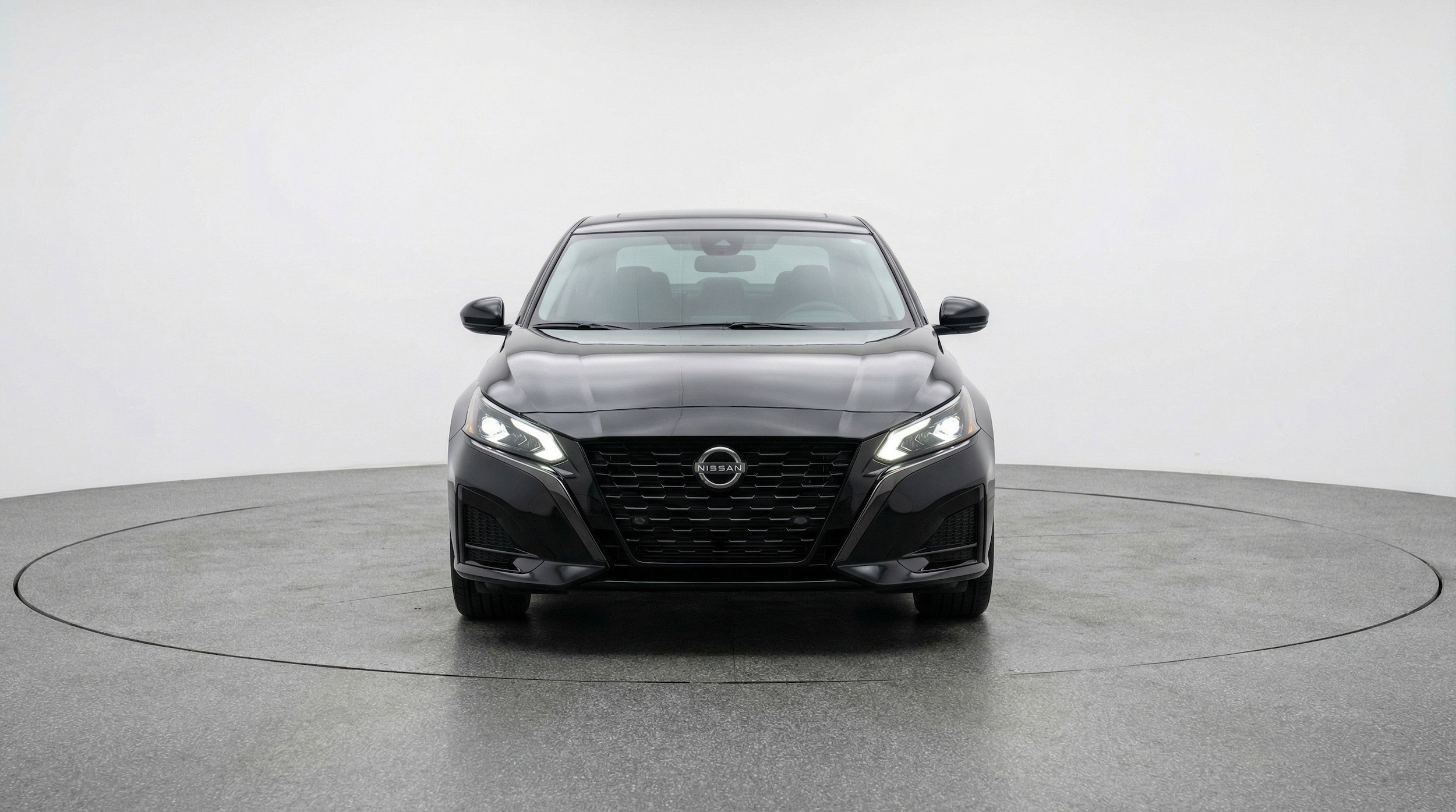 Thumbnail: 2025 Nissan Altima - 2