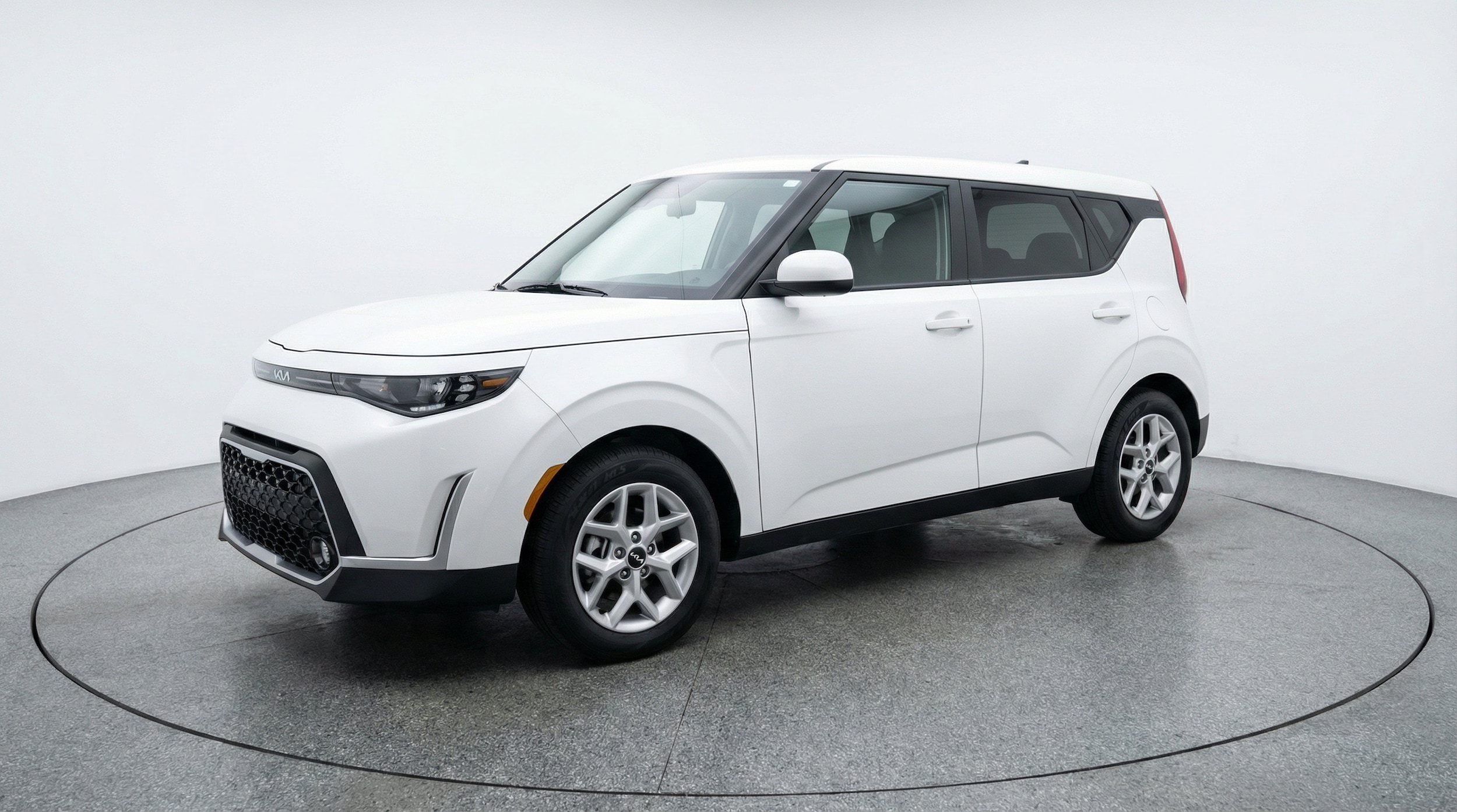 Thumbnail: 2025 Kia Soul - 3
