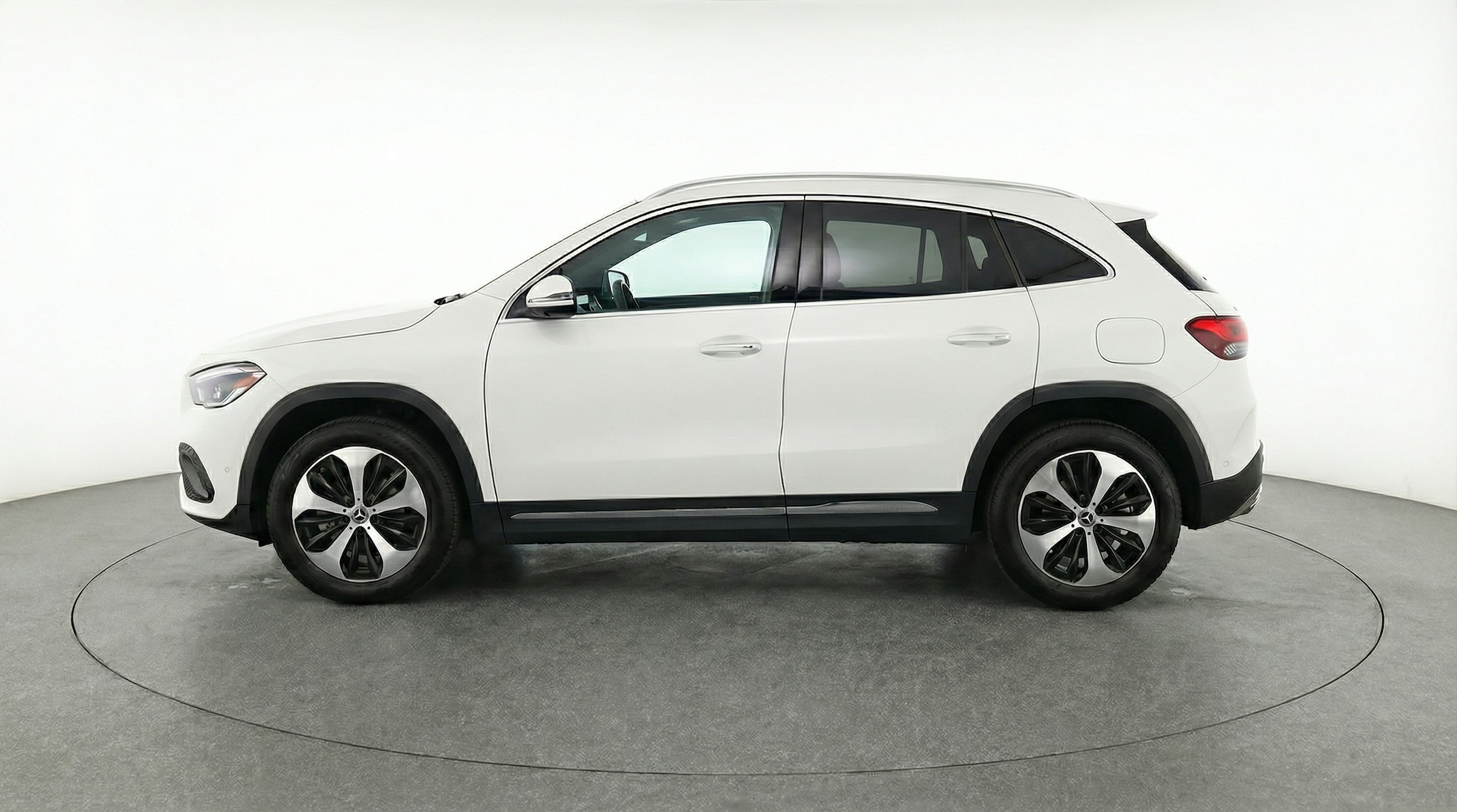 Thumbnail: 2025 Mercedes-Benz GLA - 4