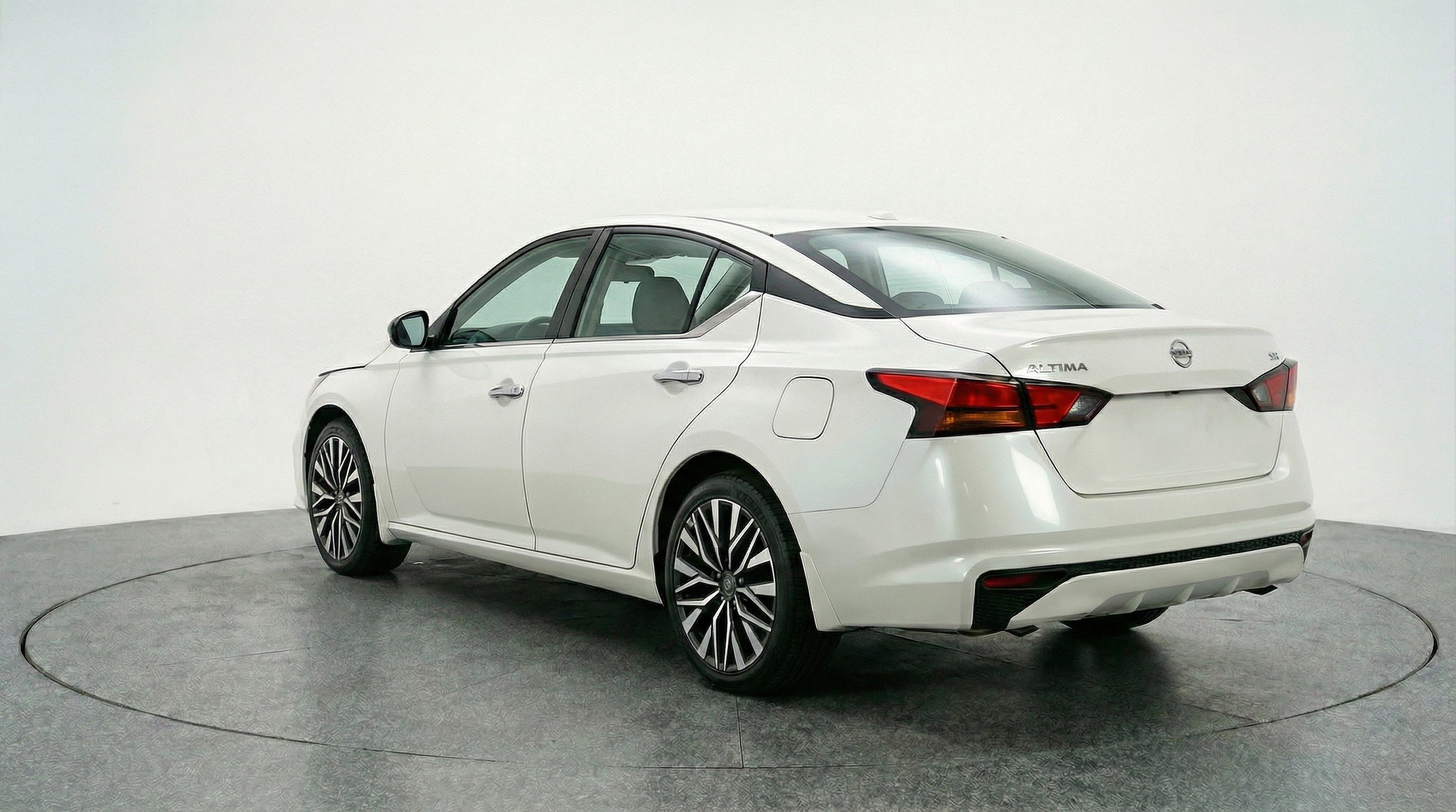 Thumbnail: 2025 Nissan Altima - 6