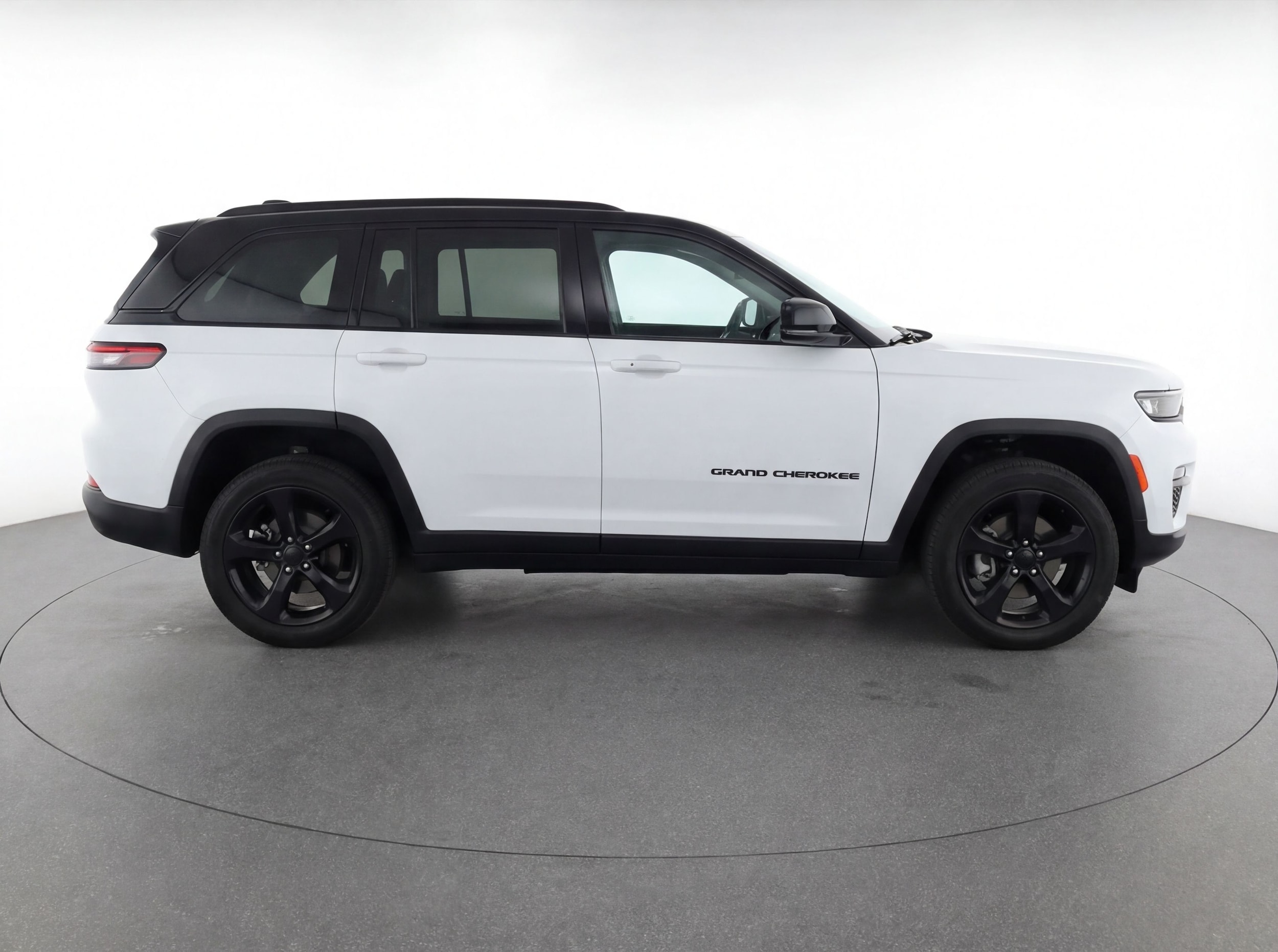 Thumbnail: 2023 Jeep Grand Cherokee - 8