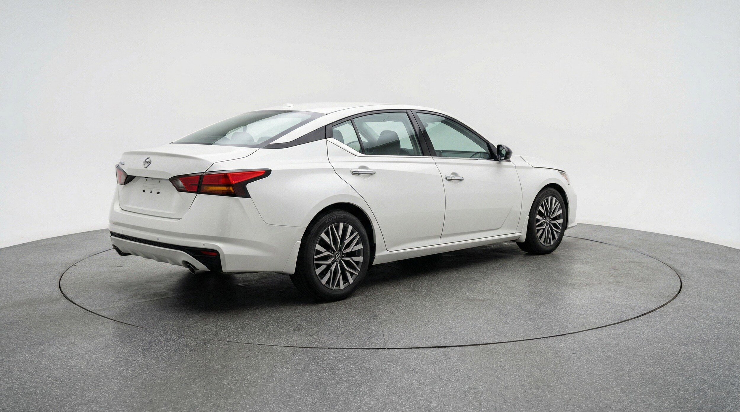 Thumbnail: 2025 Nissan Altima - 9