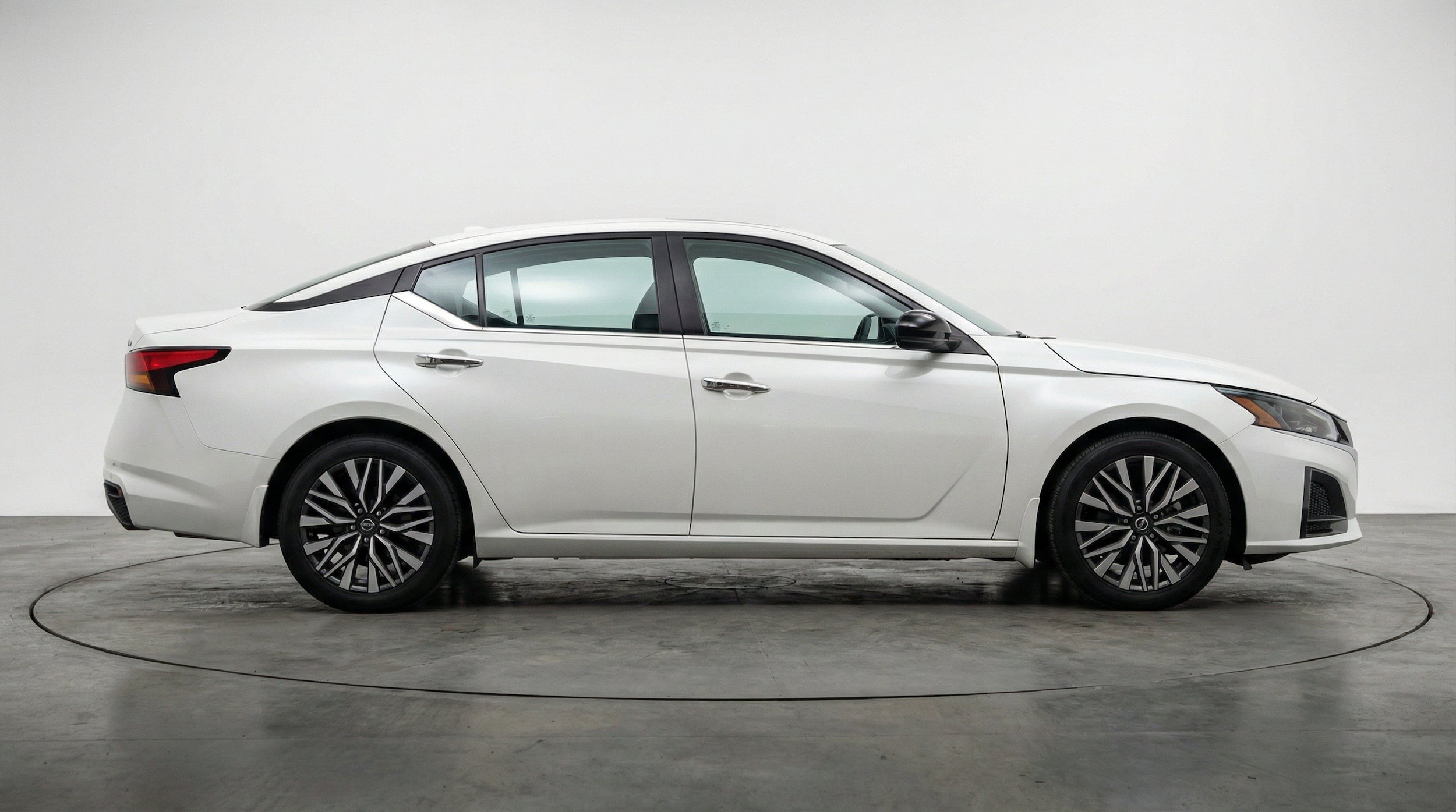 Thumbnail: 2025 Nissan Altima - 11