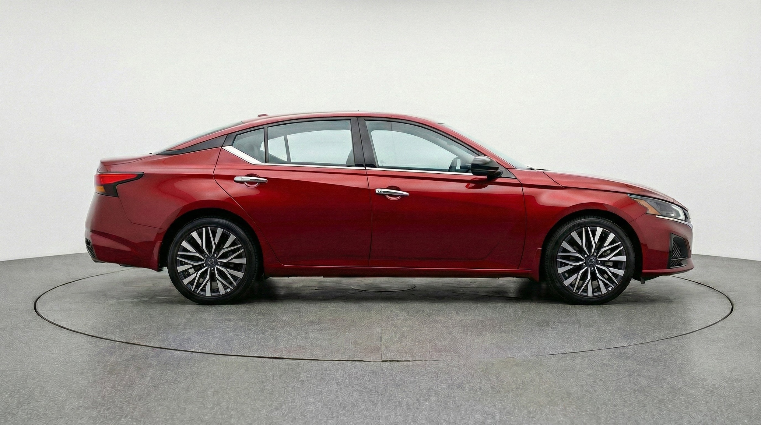 Thumbnail: 2025 Nissan Altima - 11