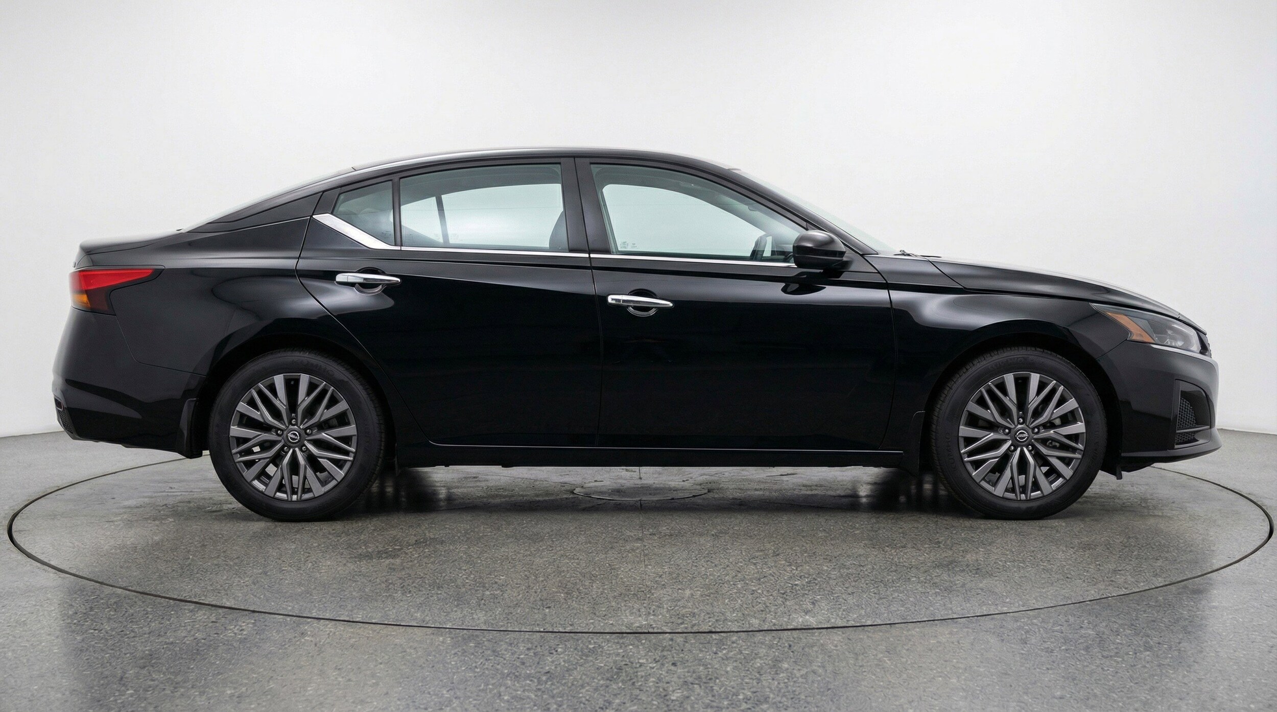 Thumbnail: 2025 Nissan Altima - 11