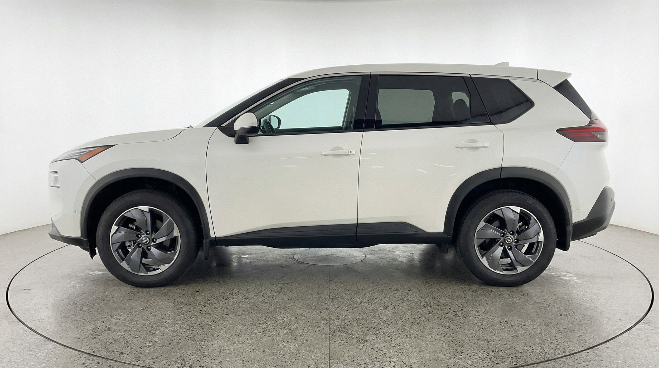 Thumbnail: 2025 Nissan Rogue - 5