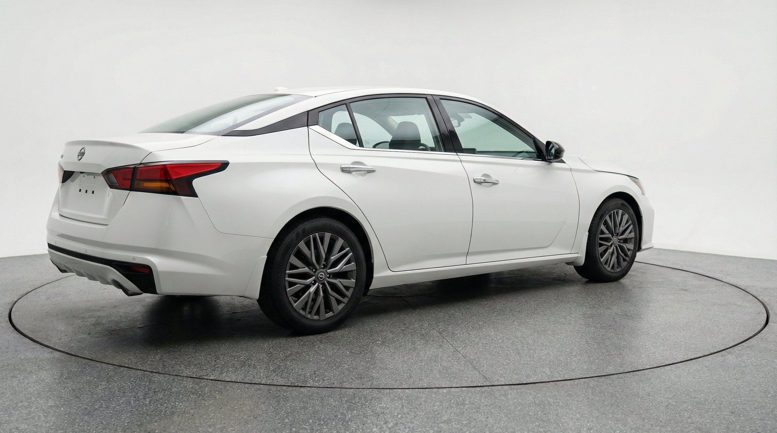 Thumbnail: 2025 Nissan Altima - 9