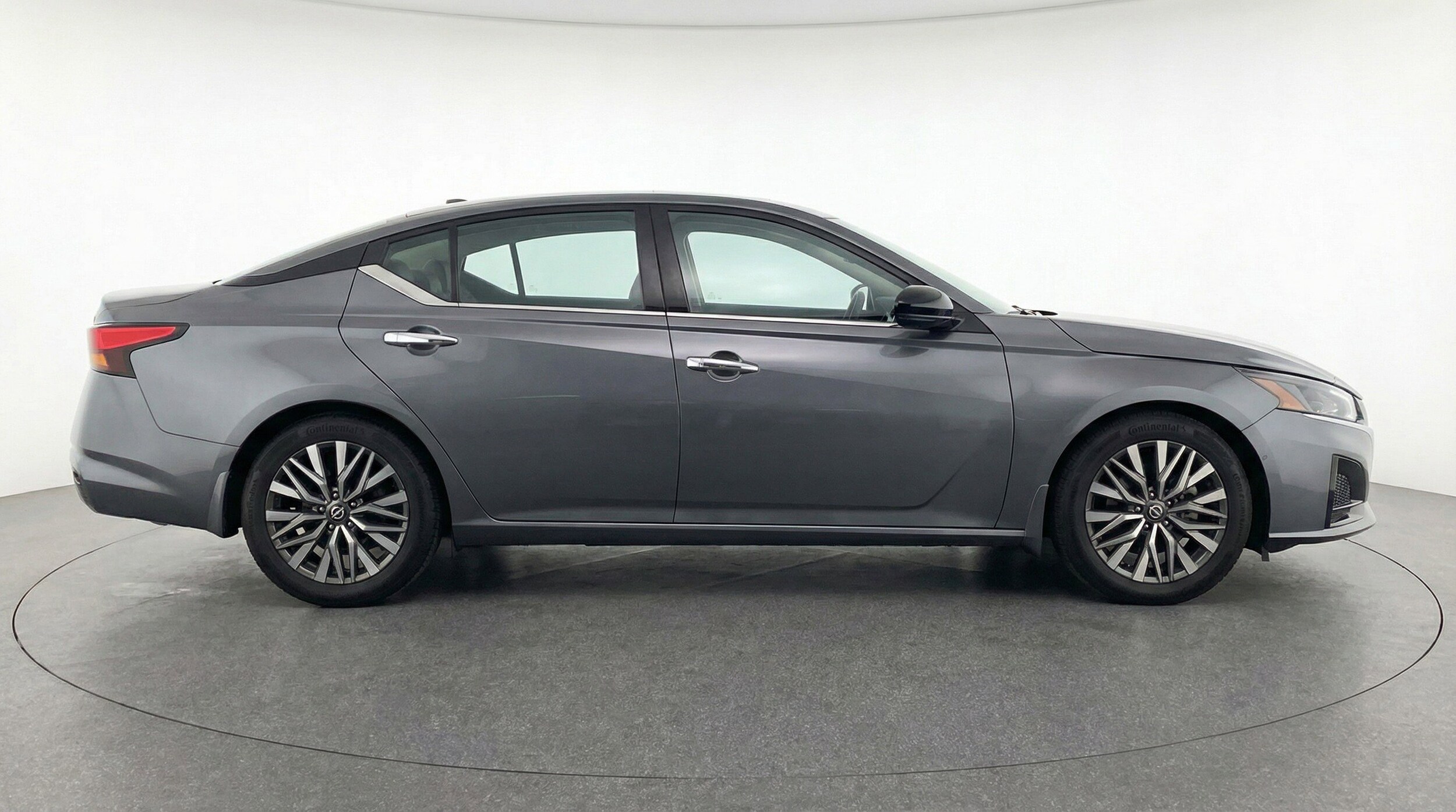 Thumbnail: 2025 Nissan Altima - 11