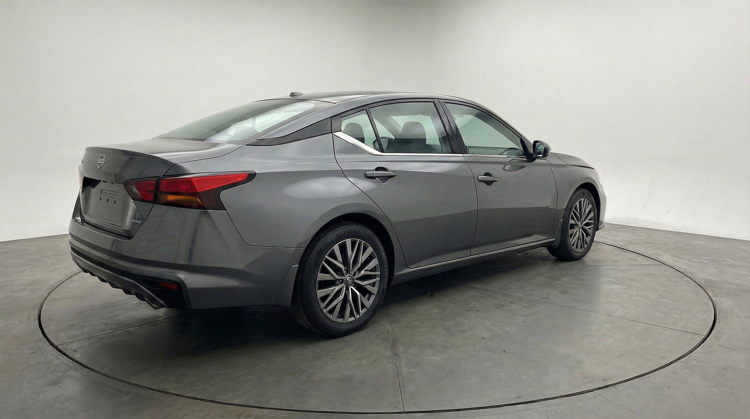 Thumbnail: 2025 Nissan Altima - 9