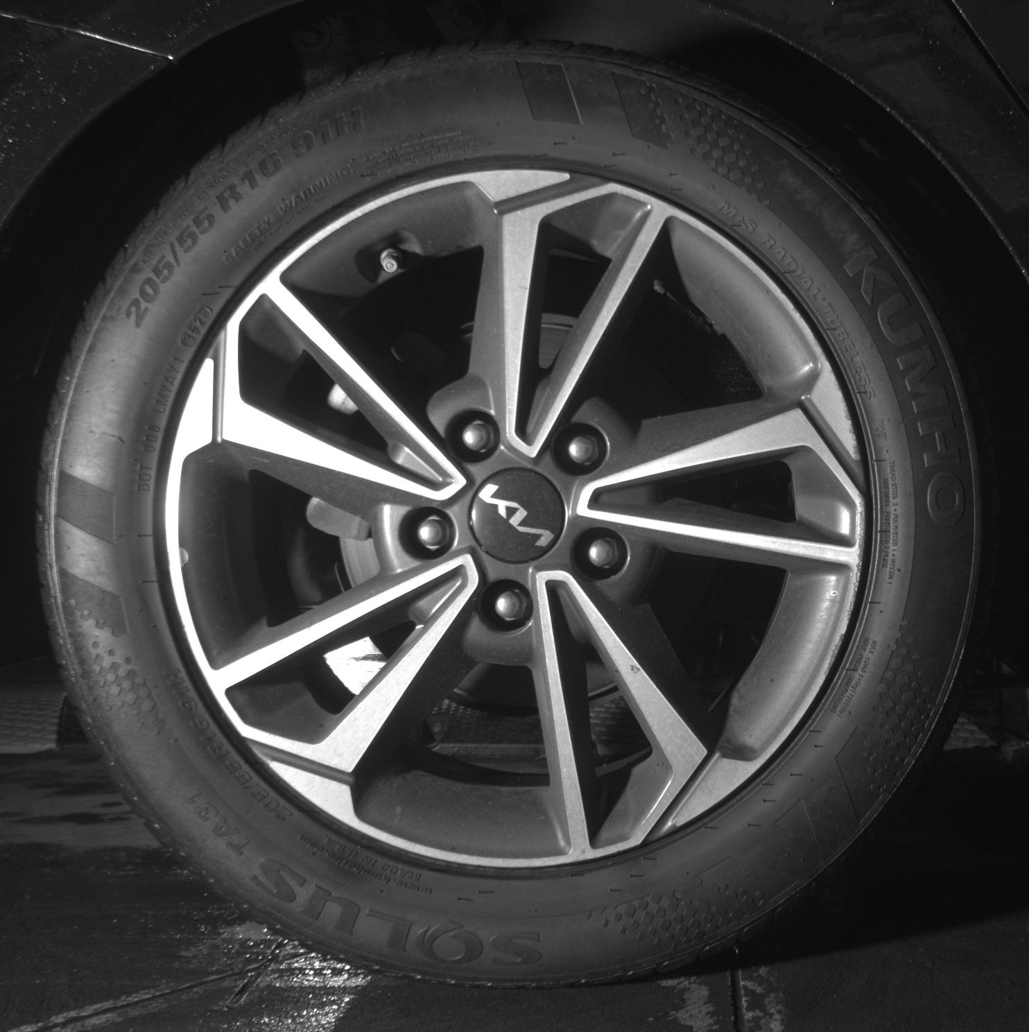 Thumbnail: 2024 Kia Forte - 17