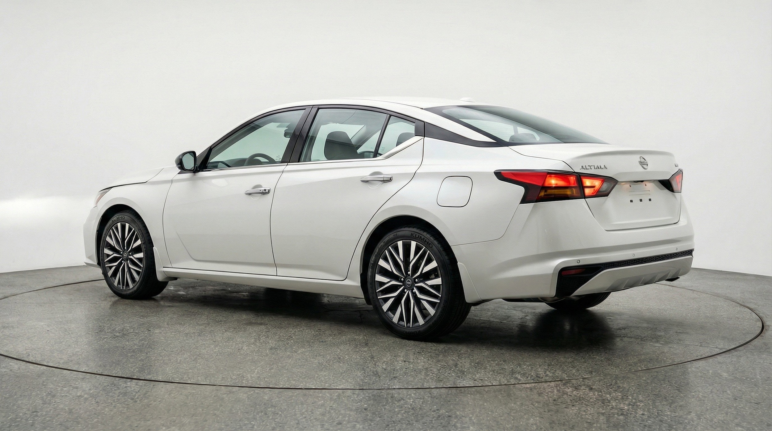 Thumbnail: 2025 Nissan Altima - 6