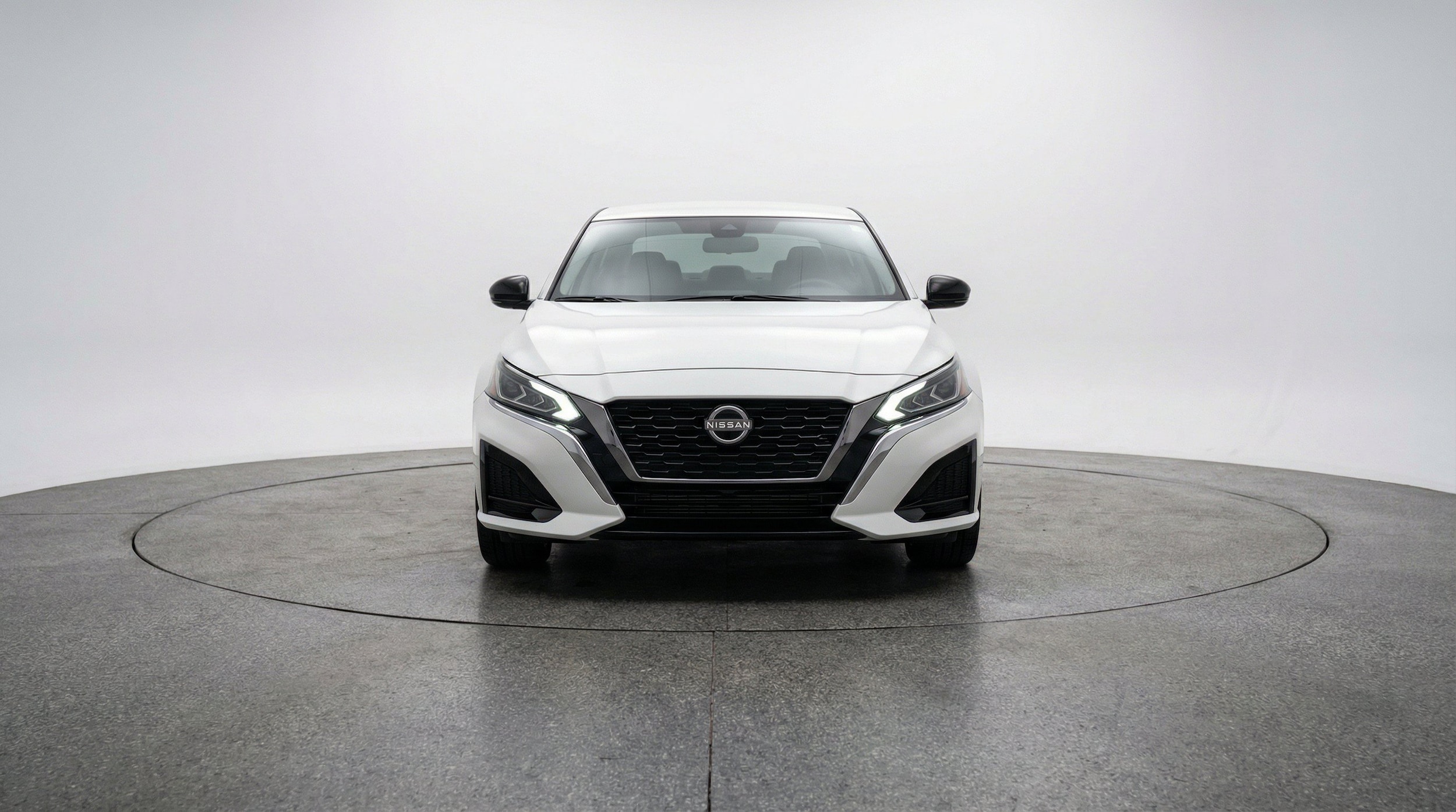 Thumbnail: 2025 Nissan Altima - 2