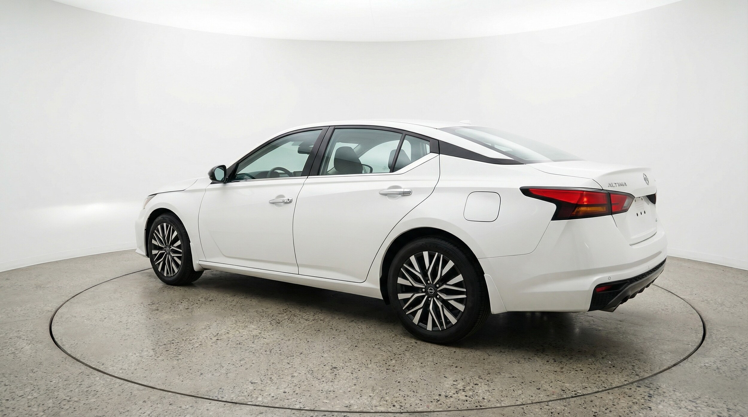 Thumbnail: 2025 Nissan Altima - 5