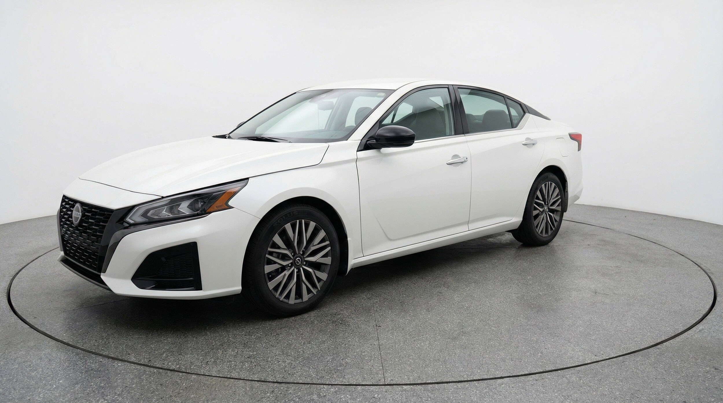 Thumbnail: 2025 Nissan Altima - 3