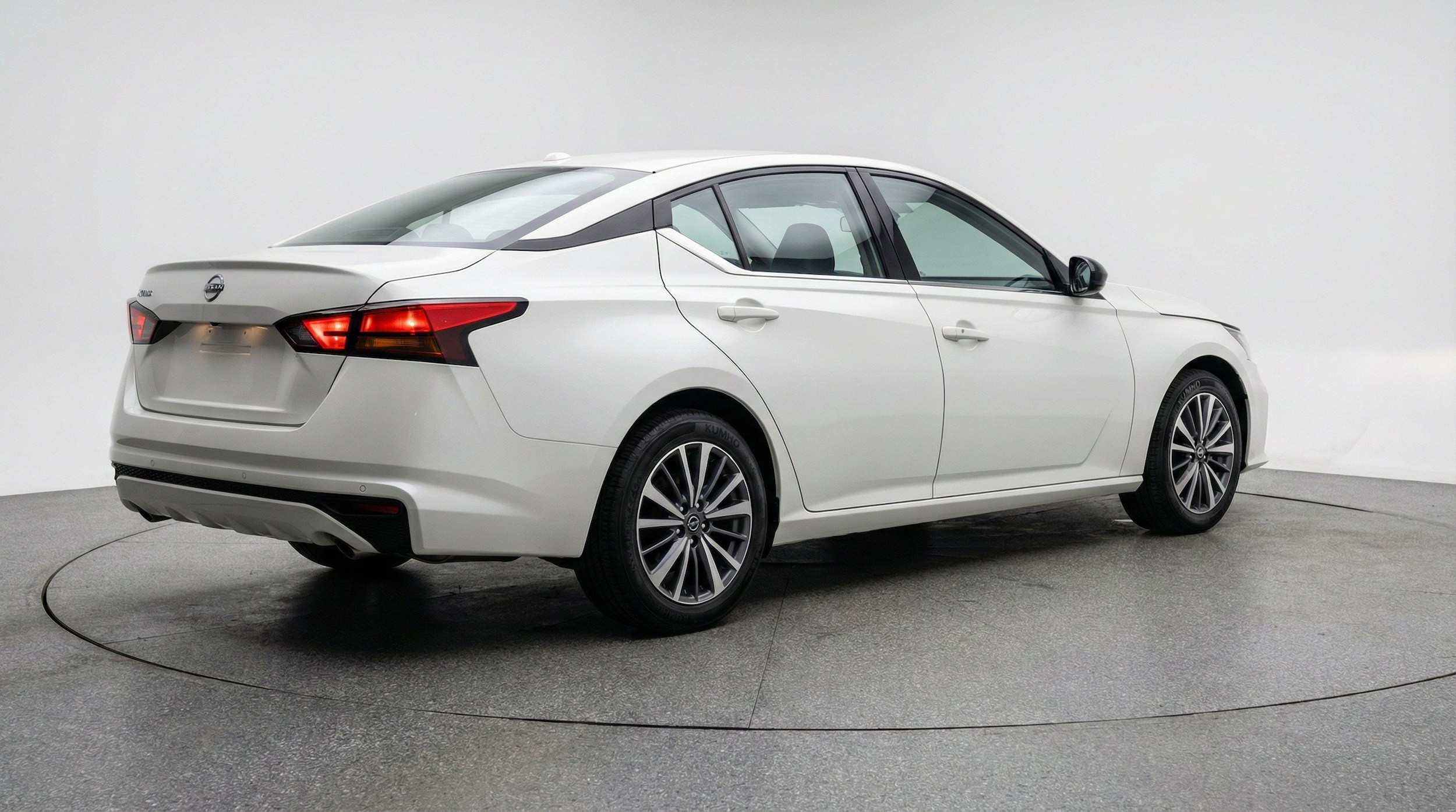 Thumbnail: 2025 Nissan Altima - 9