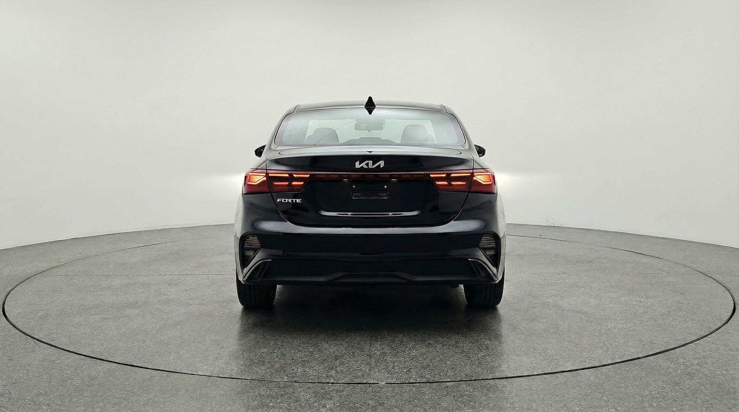 Thumbnail: 2024 Kia Forte - 6