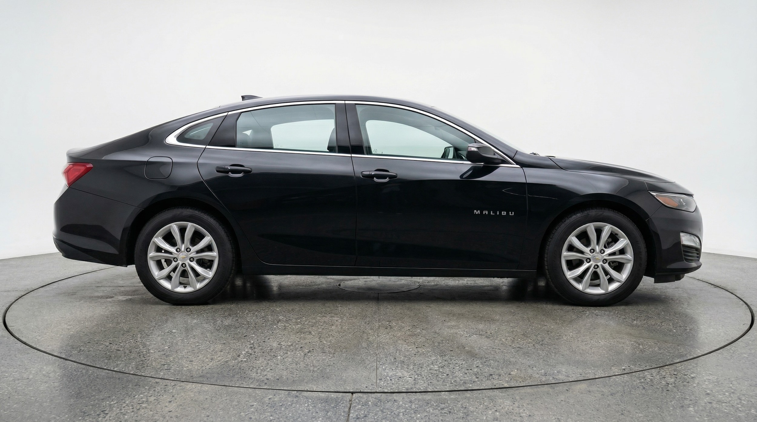 Thumbnail: 2024 Chevrolet Malibu - 8
