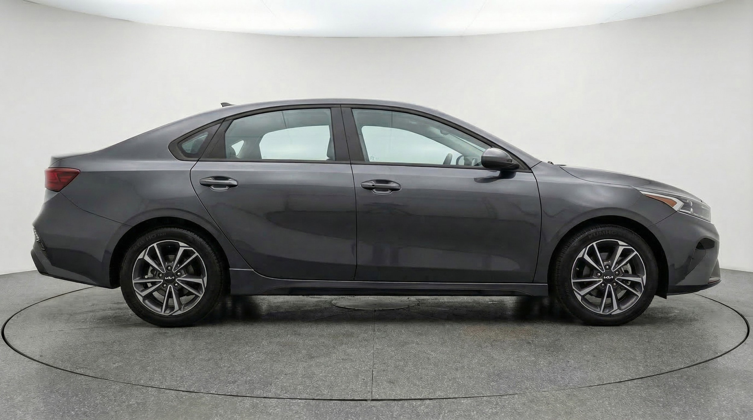 Thumbnail: 2024 Kia Forte - 11