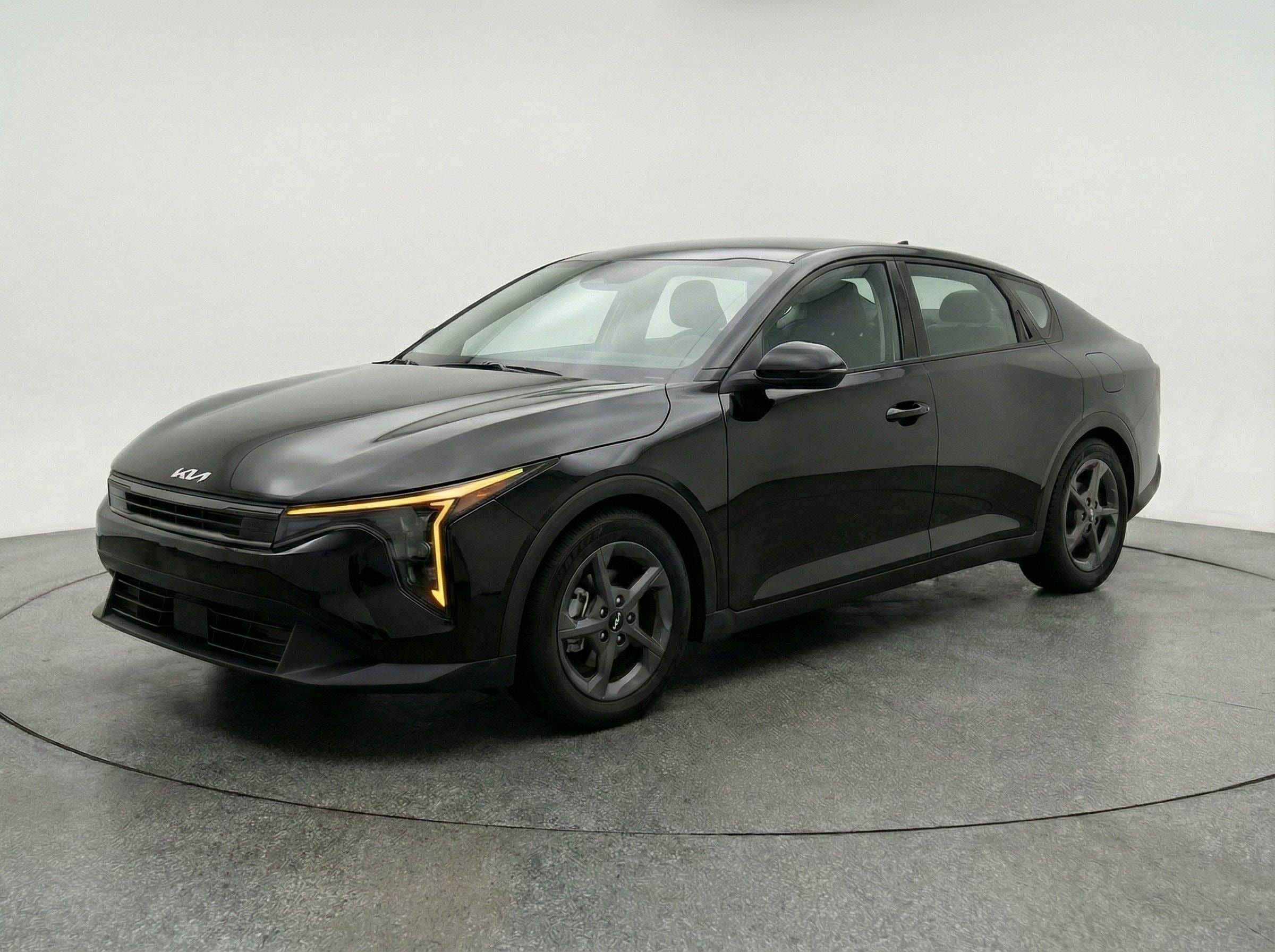 Thumbnail: 2025 Kia K4 - 3